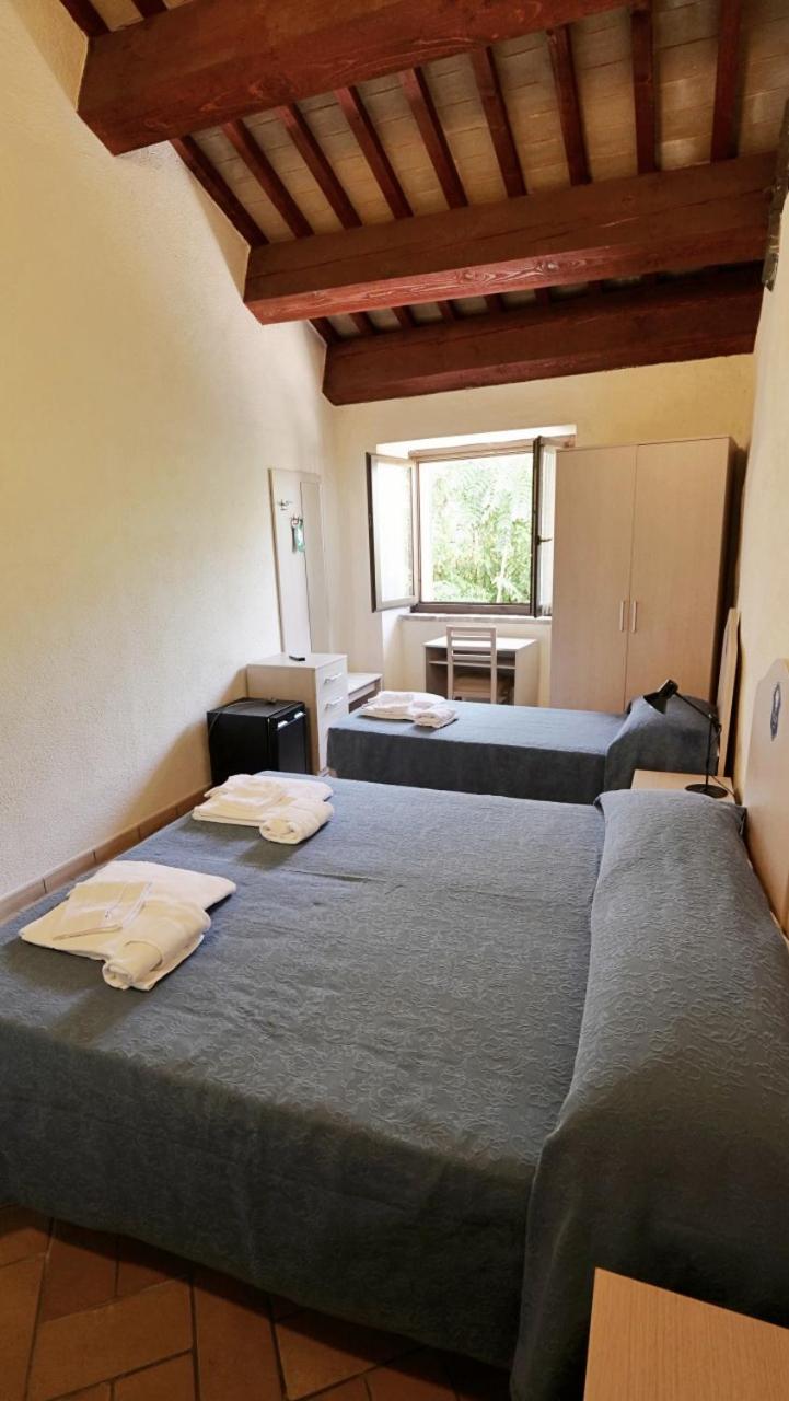 Standard Triple Room - Photo 1