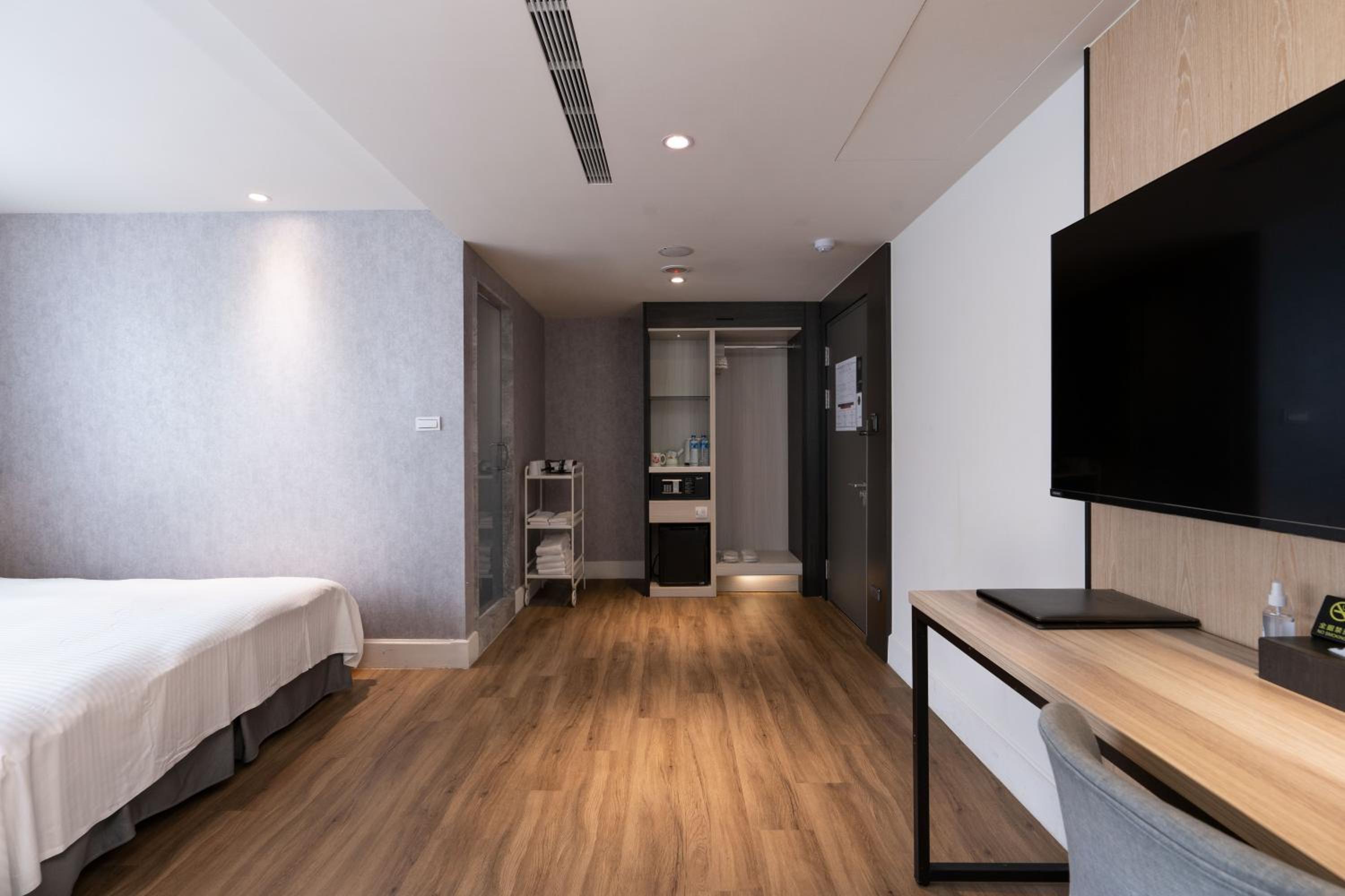 Superior Quadruple Room photo 3