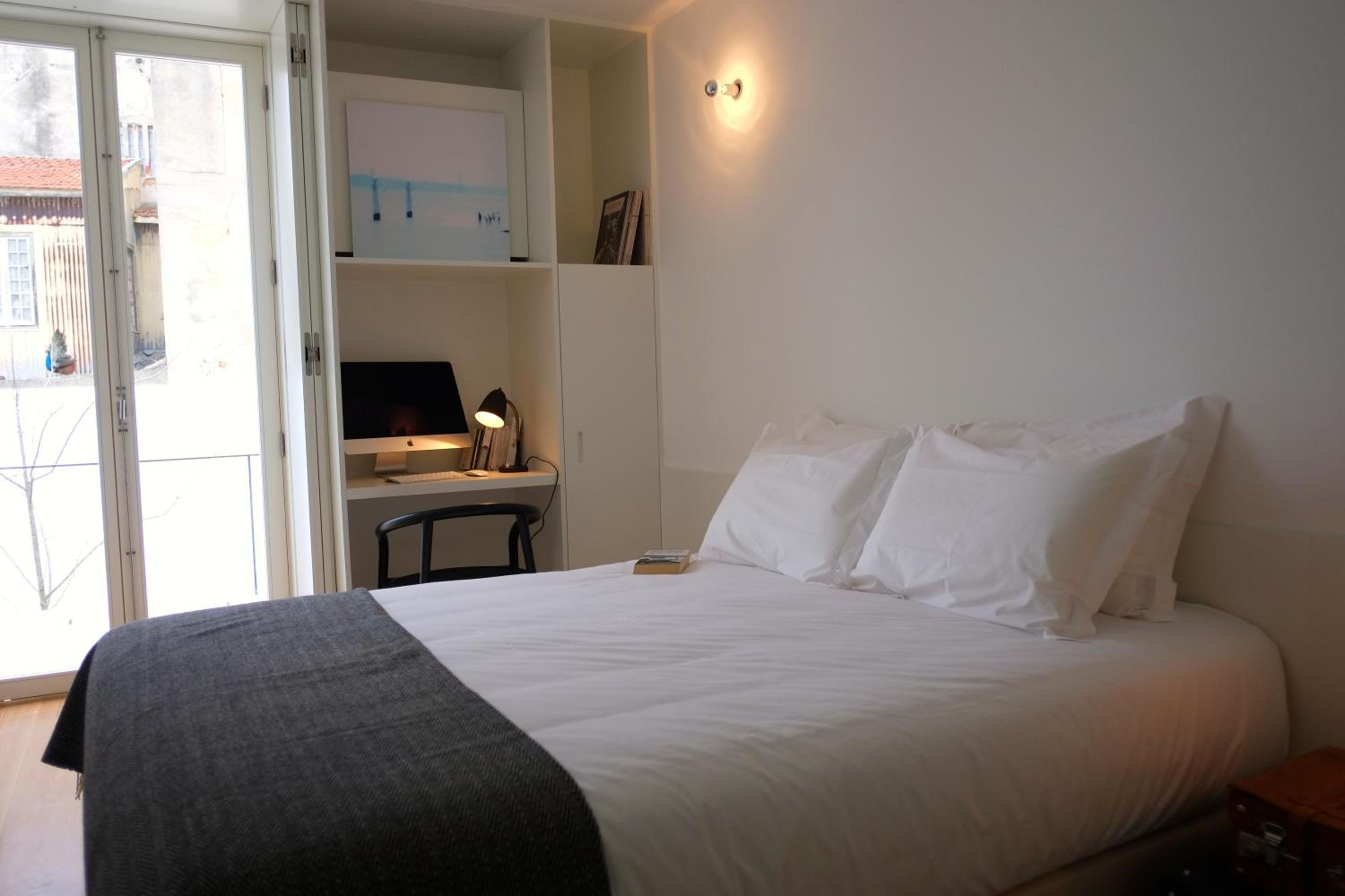 Double Room with Terrace thumbnail 5