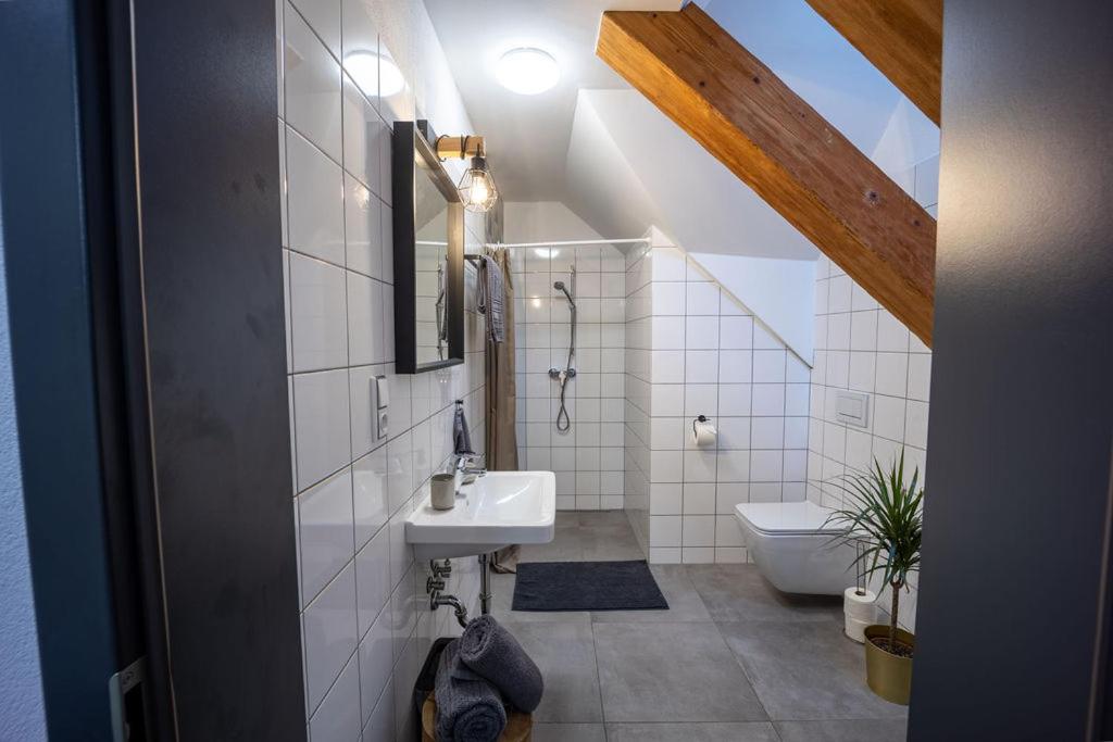 Quadruple Room with Private Bathroom photo 3