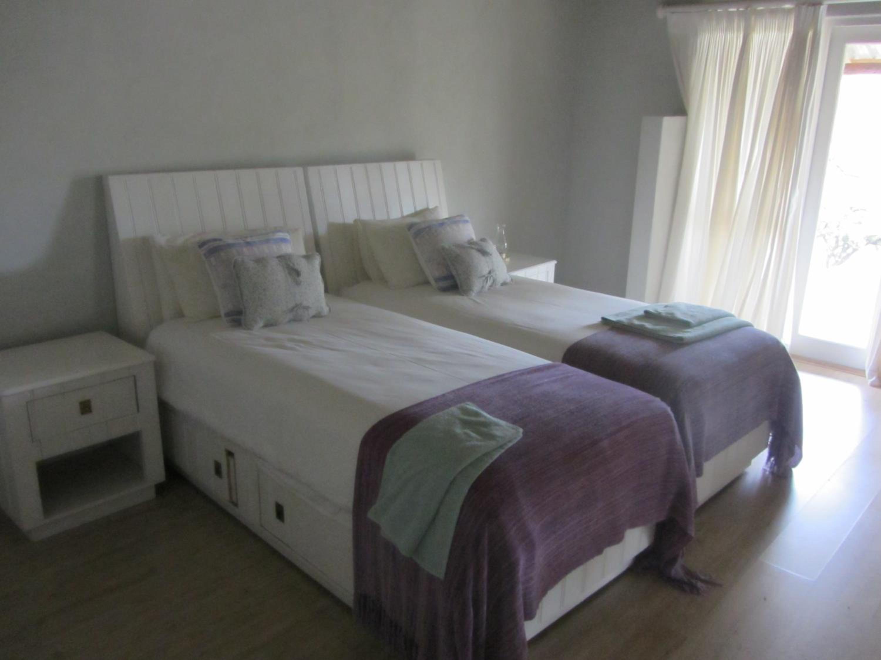 Two-Bedroom Chalet - Photo 2