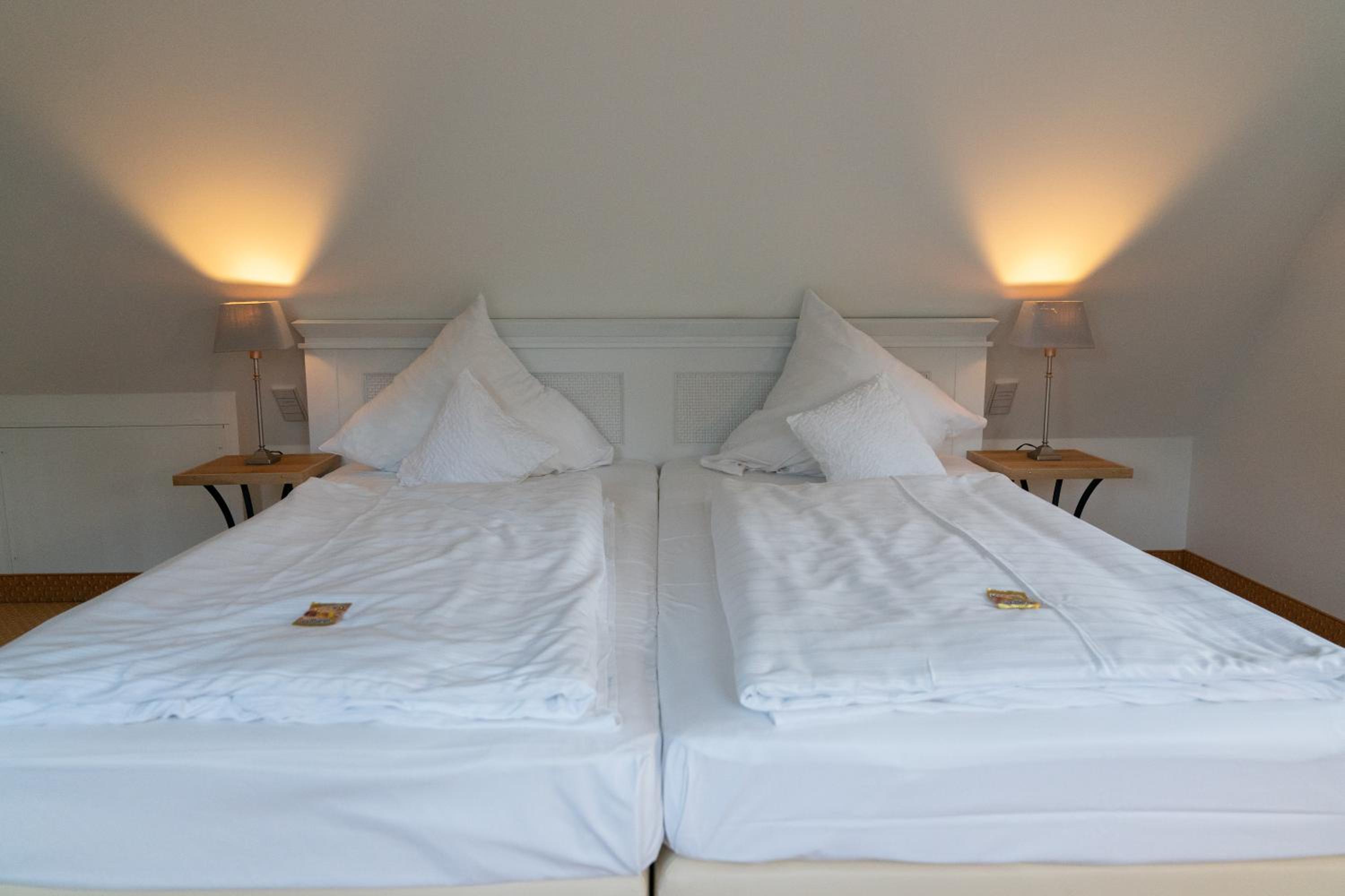 Double Room - Photo 21