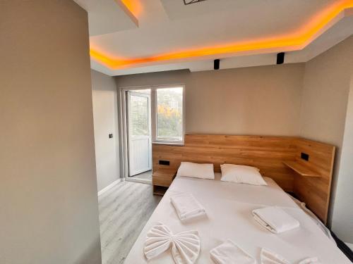 Large Double Room photo 1