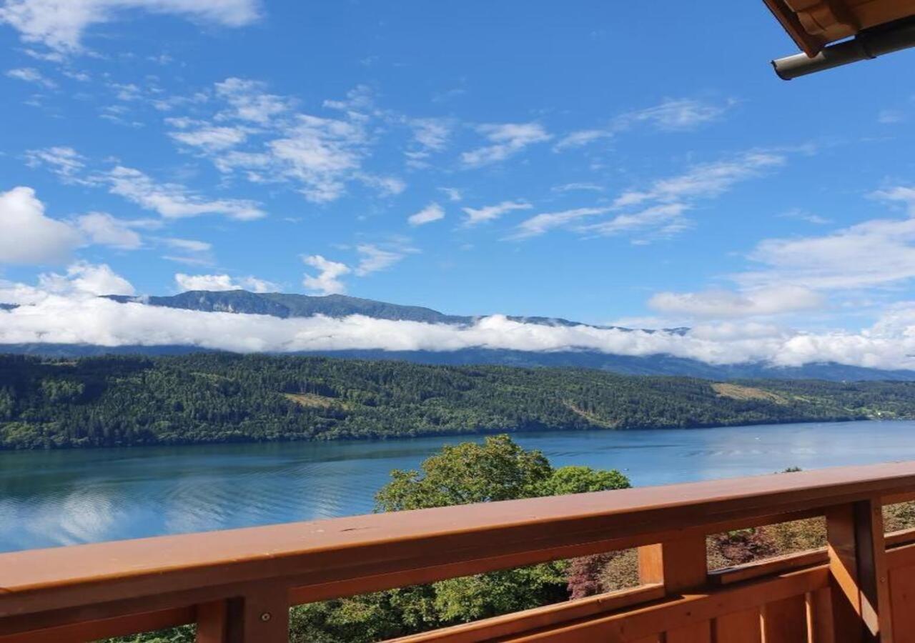 Apartment with Lake View photo 3