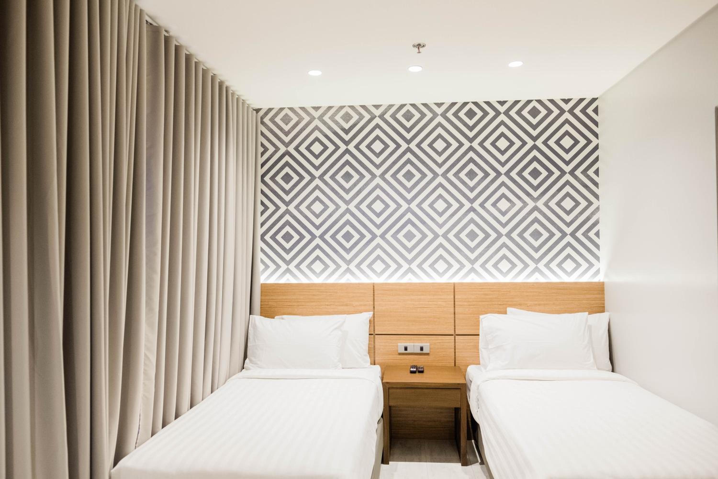 Deluxe Twin Room - Photo 3