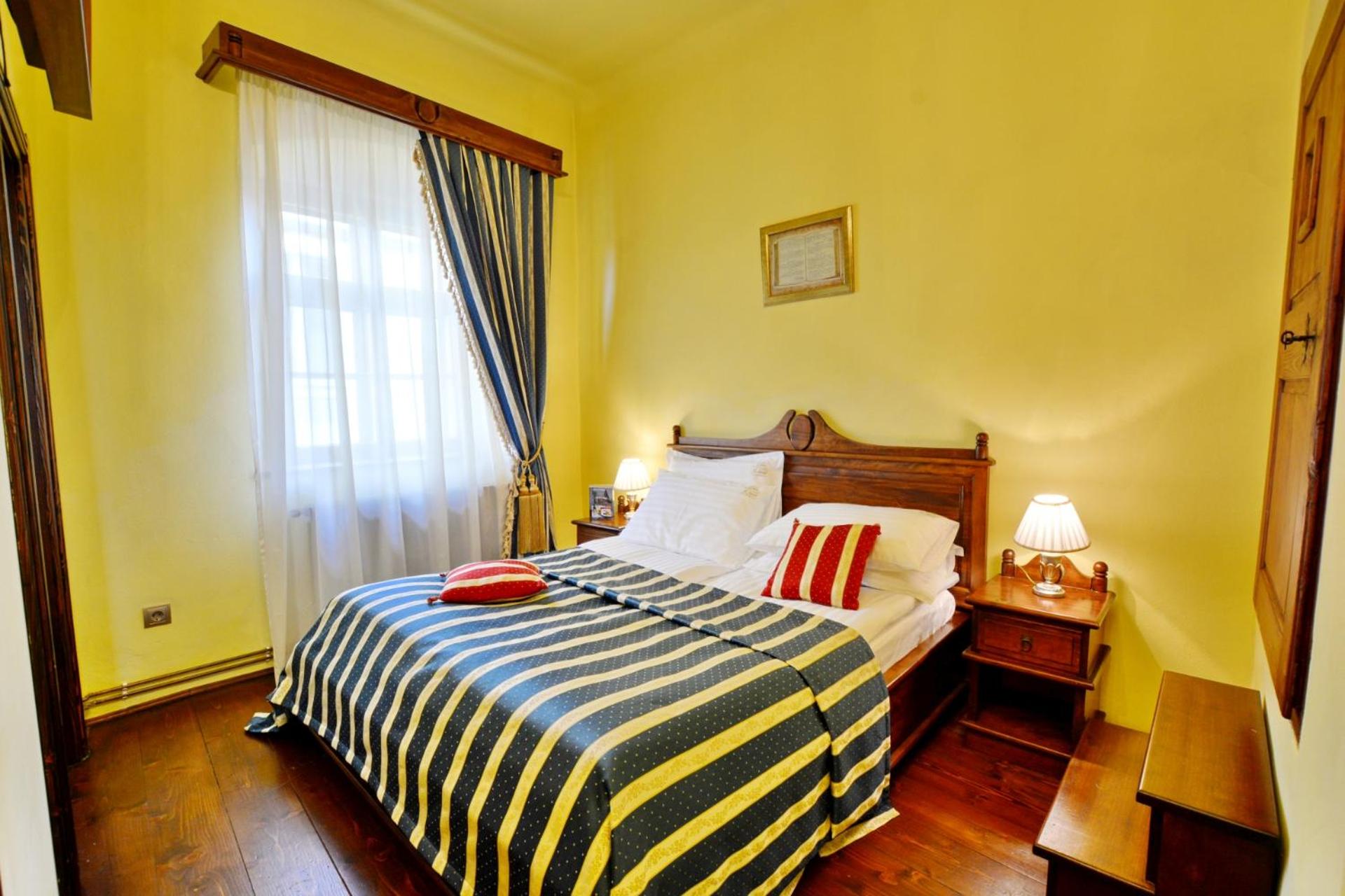 Surprise room photo 2
