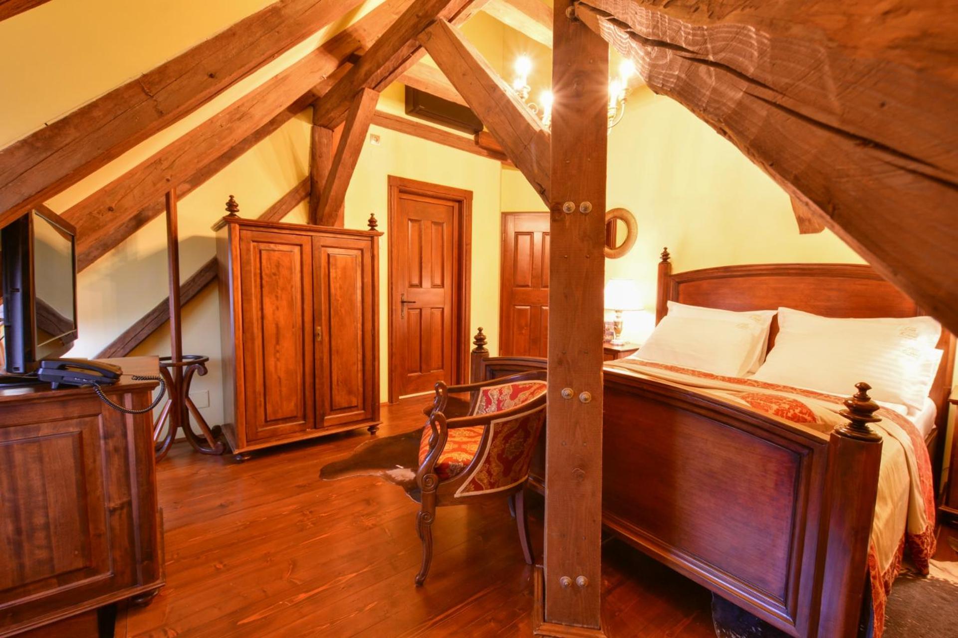 Thomas Ville room - Photo 9
