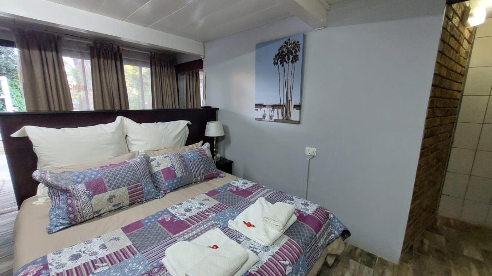 Family Room - Ground Floor - Photo 1