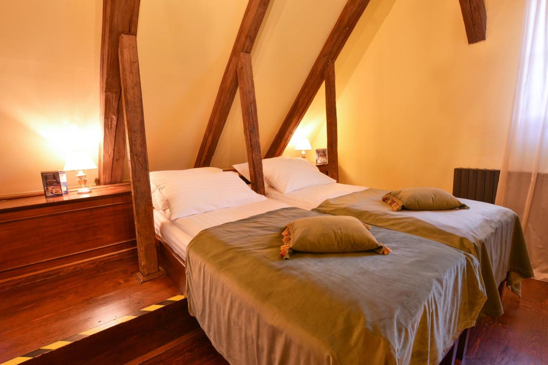 Twin Room - Attic - Photo 3