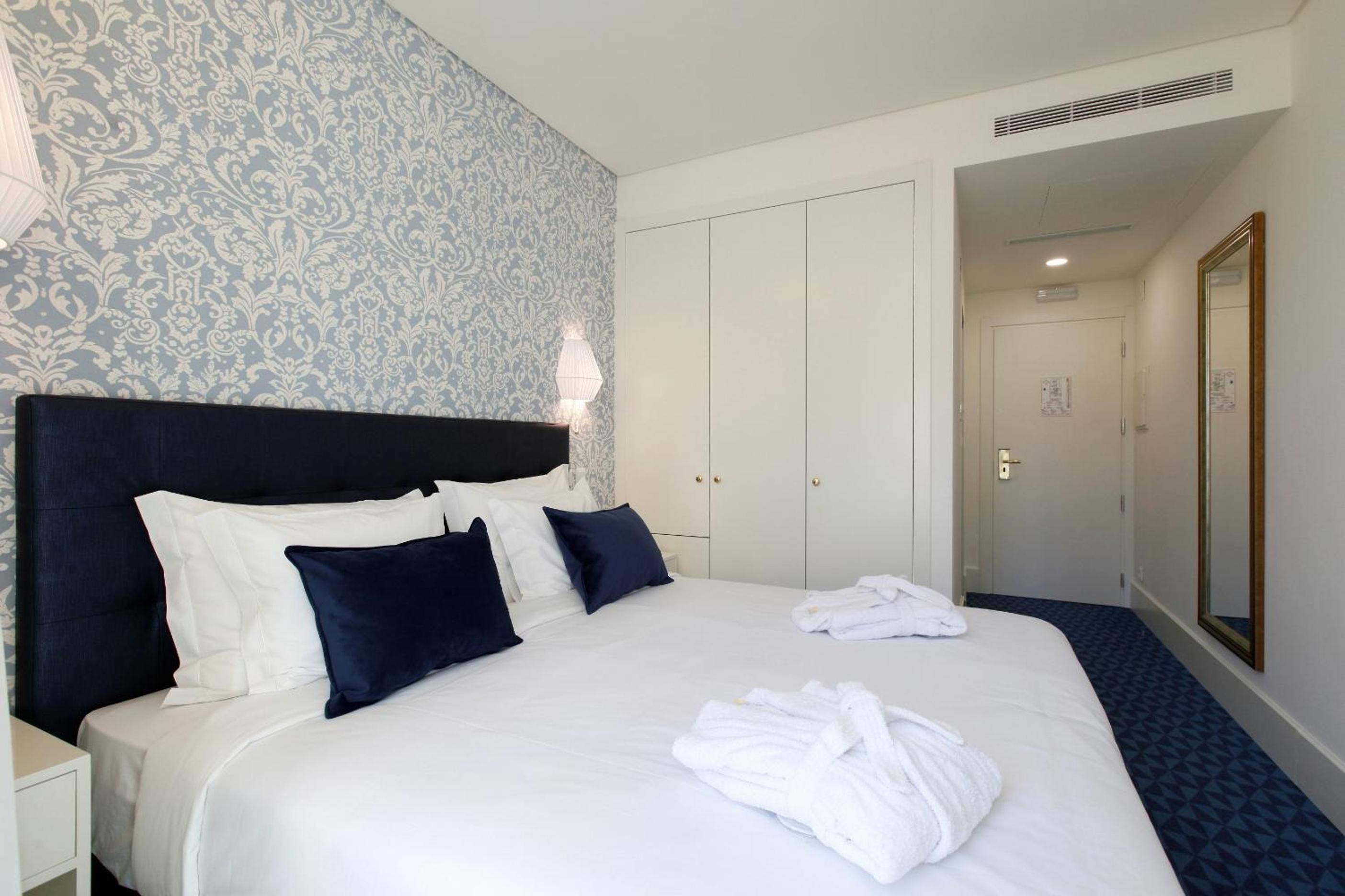 Double or Twin Room with Balcony