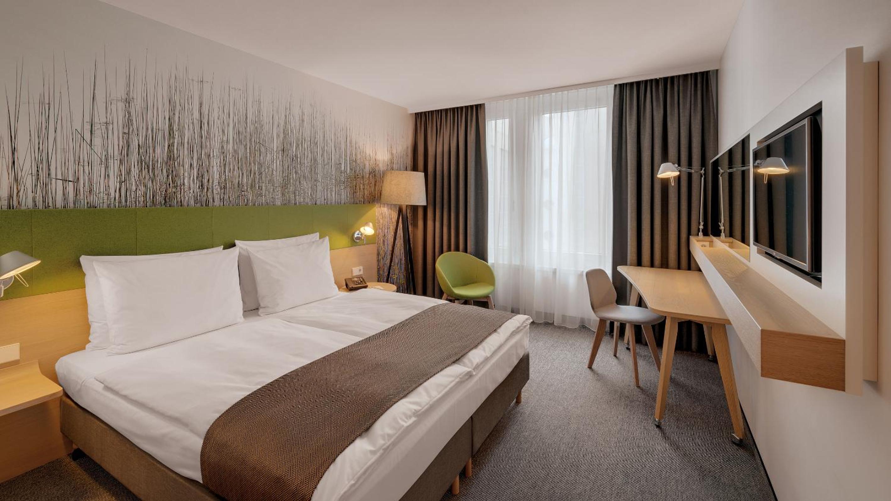 Standard King Room