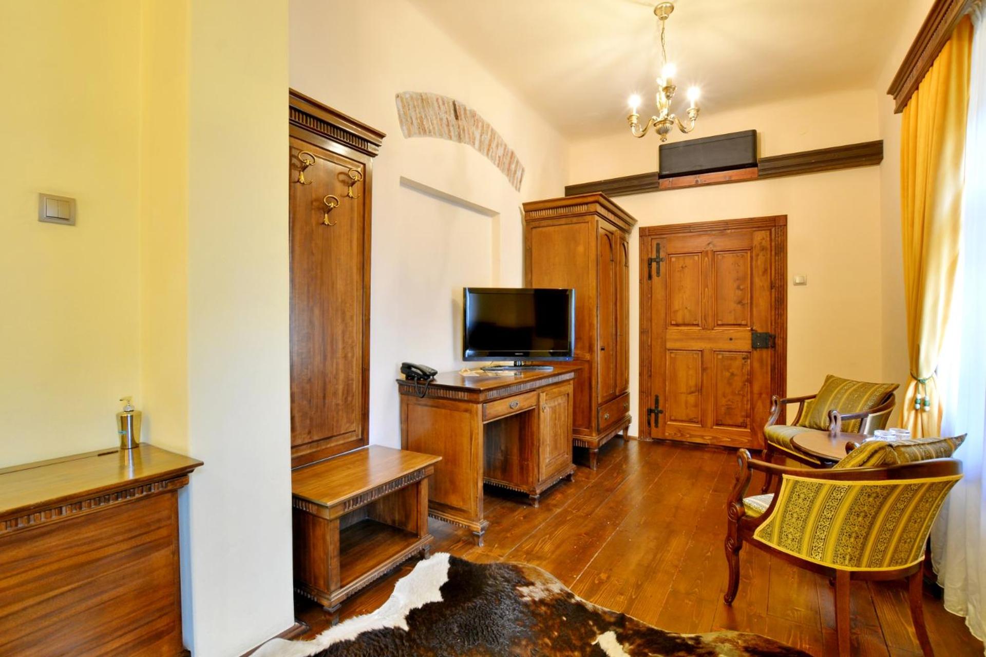 Room on cursive - Photo 12