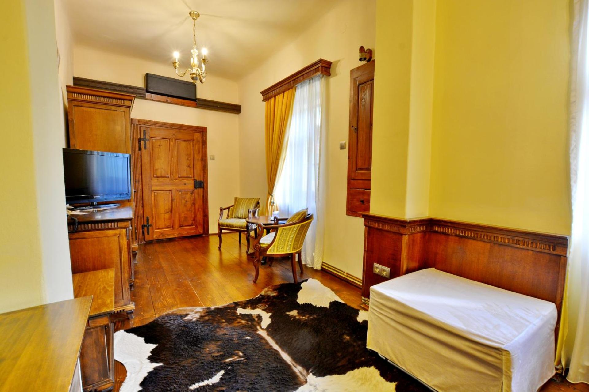 Room on cursive - Photo 11