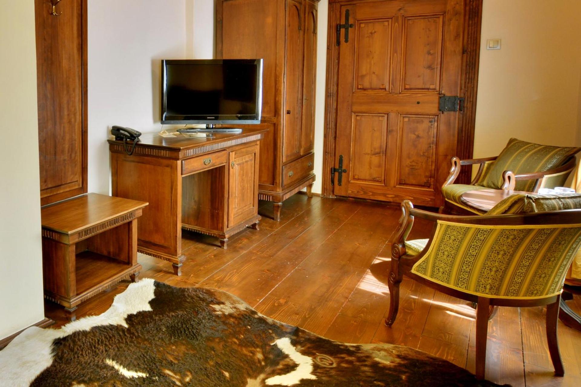 Room on cursive - Photo 14