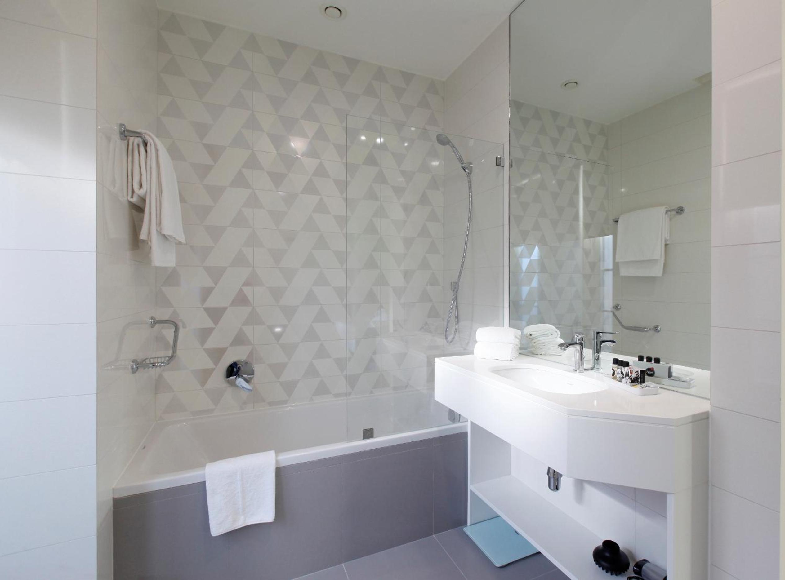 Superior Double Room with Street View