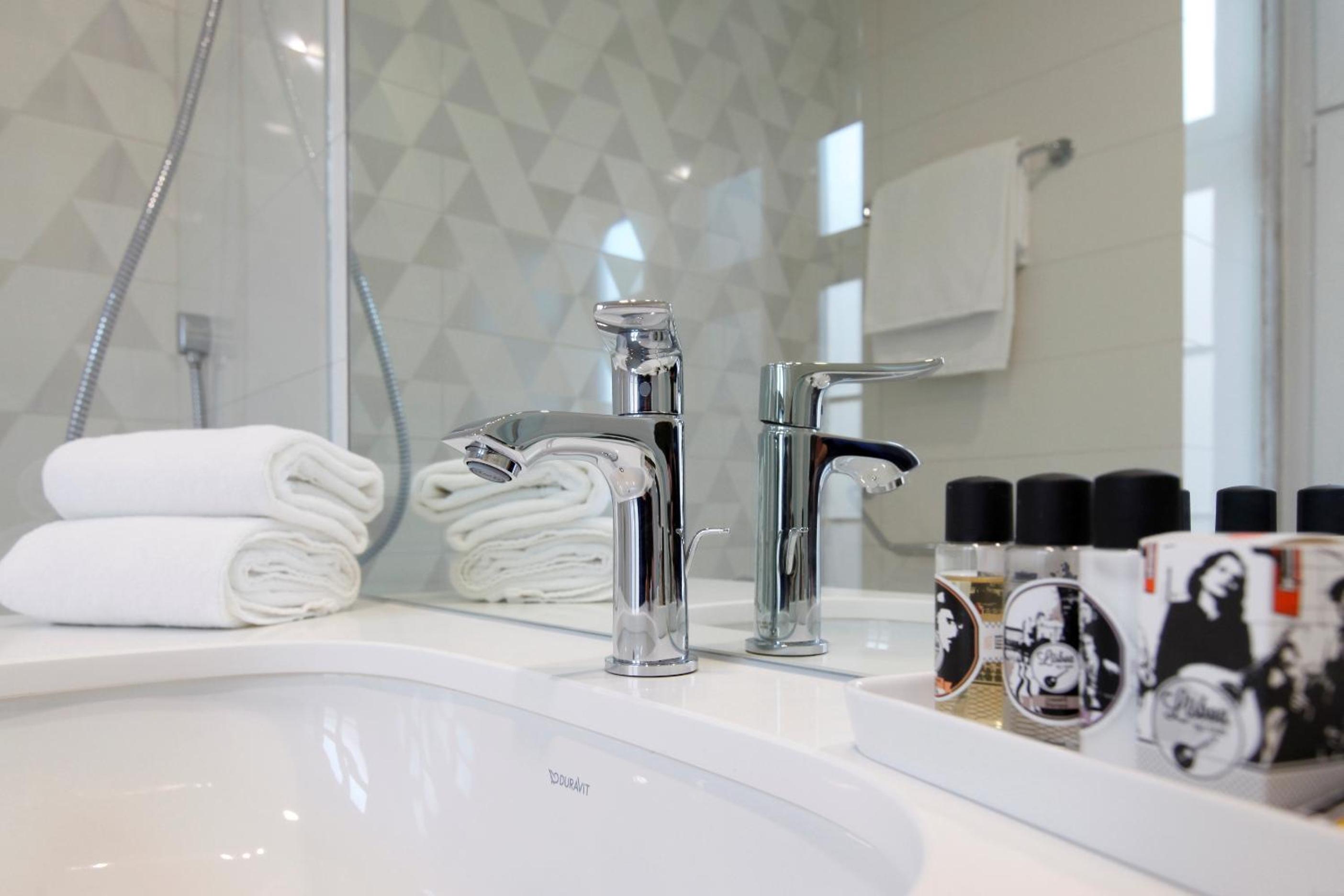 Superior Double Room with Street View