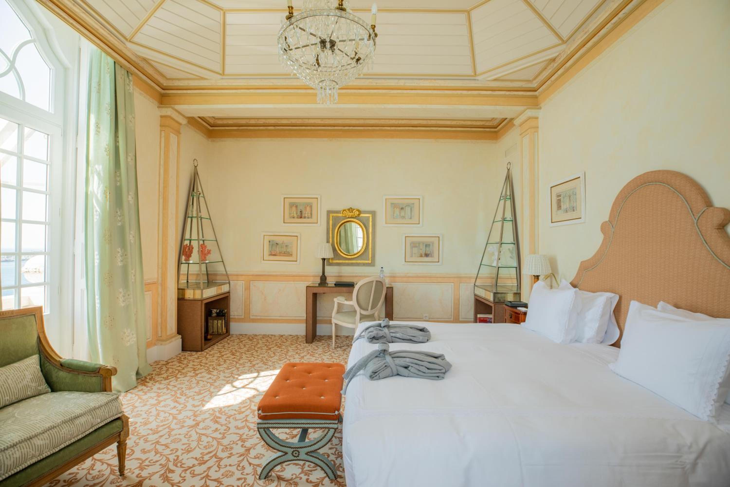 Superior Suite Frontal Ocean View - Photo 16