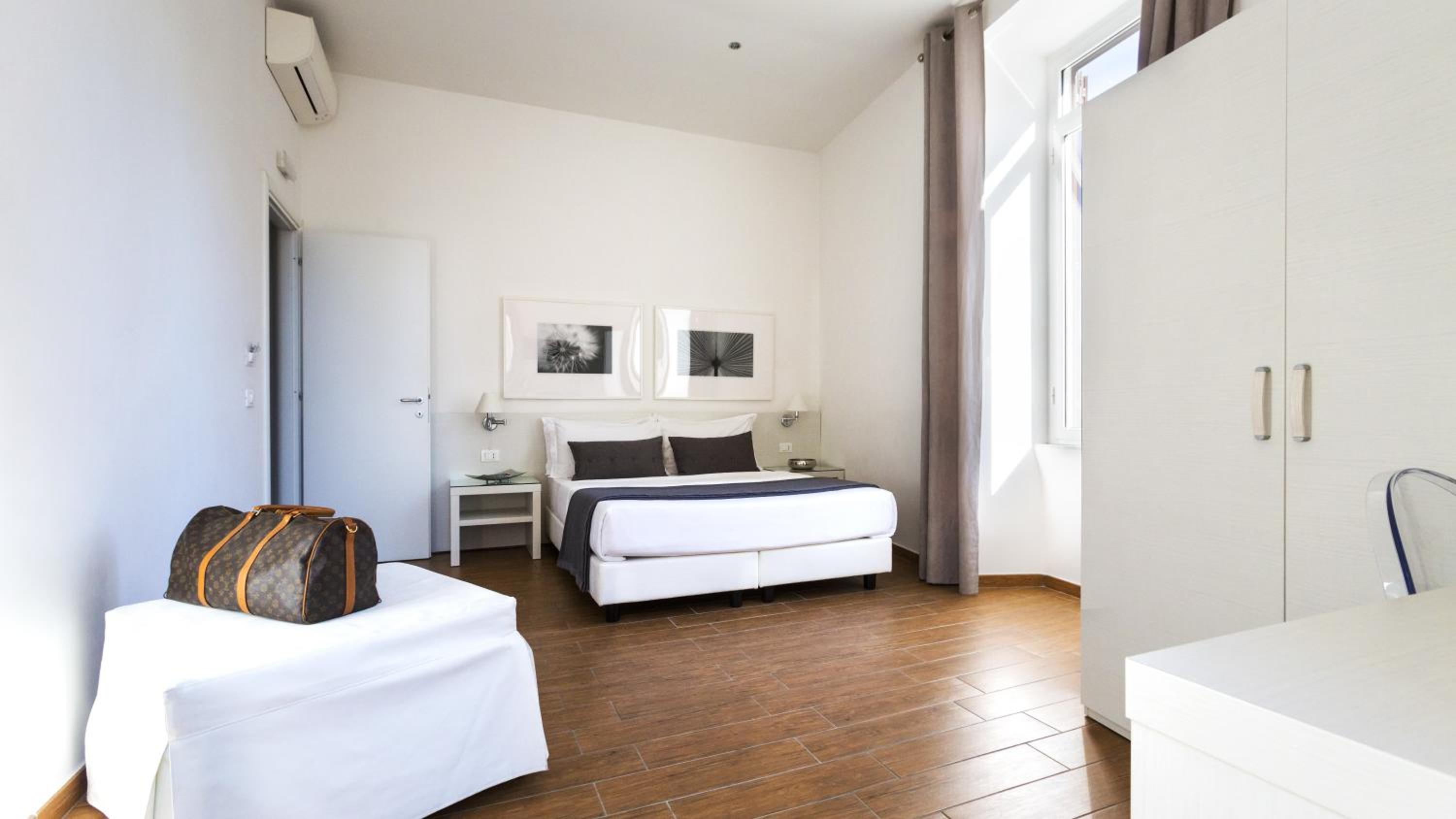 Triple Room with Private Bathroom photo 1