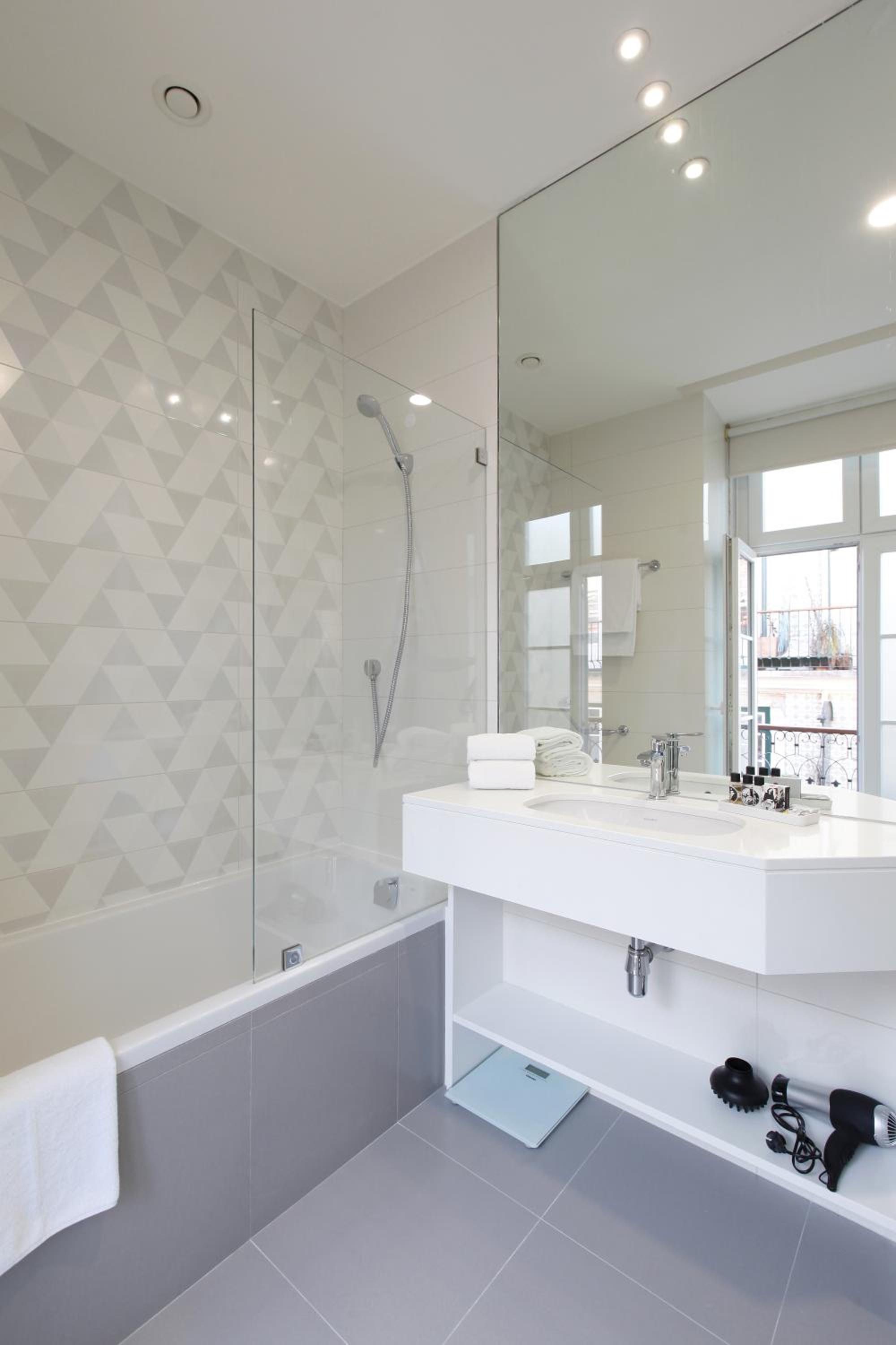 Superior Double Room with Street View