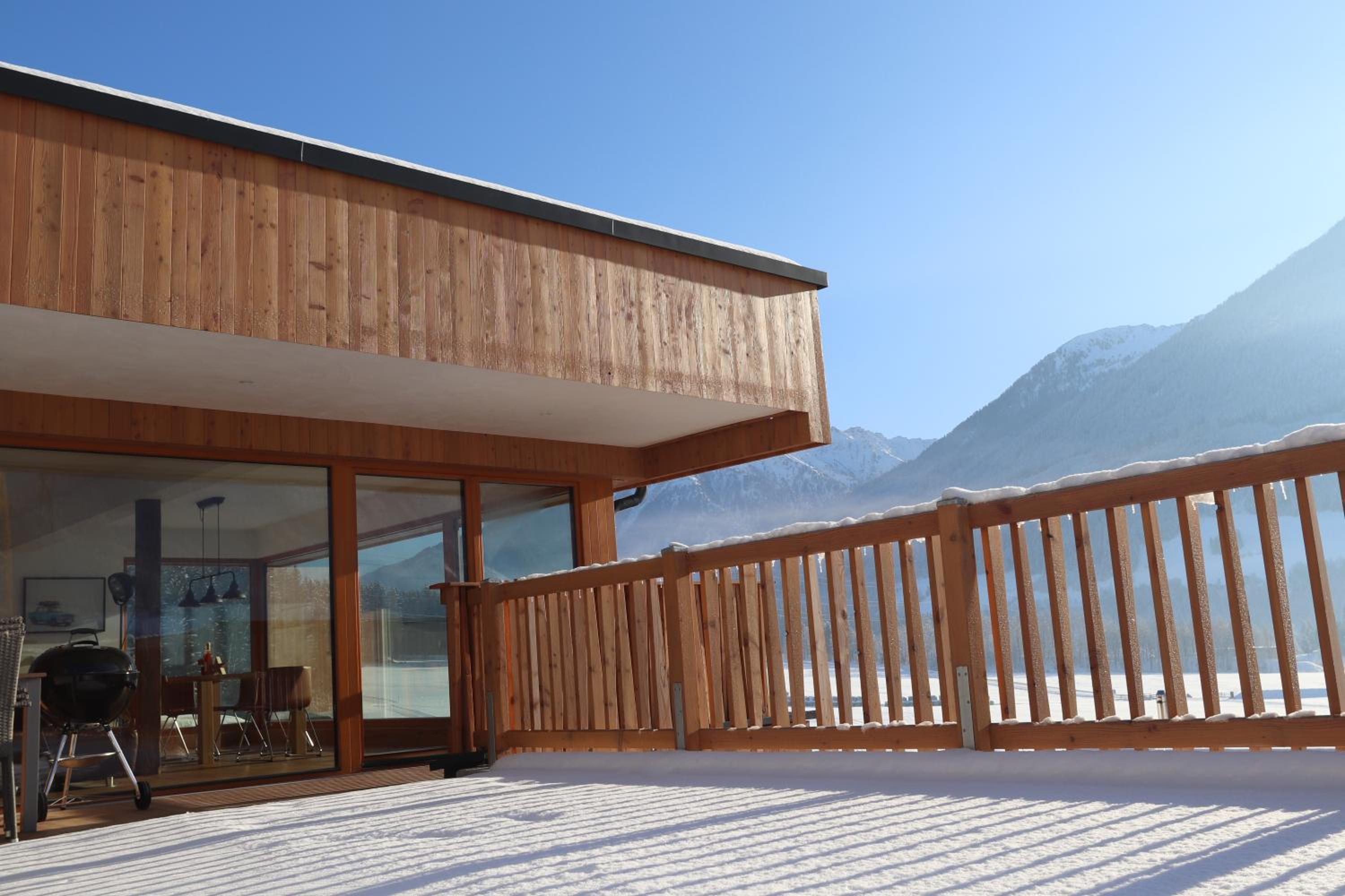 Three-Bedroom Villa photo 3