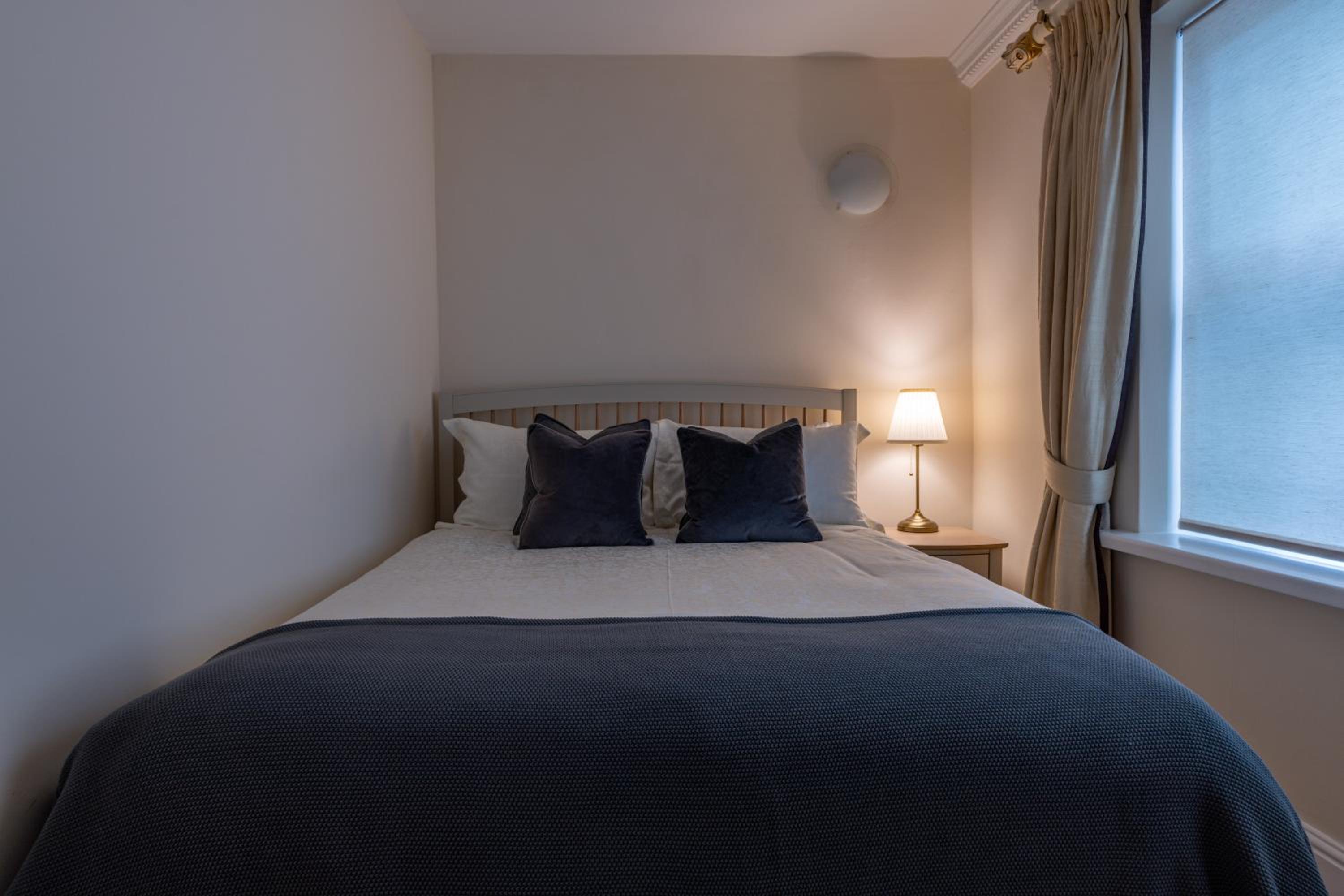 Single Room photo 2
