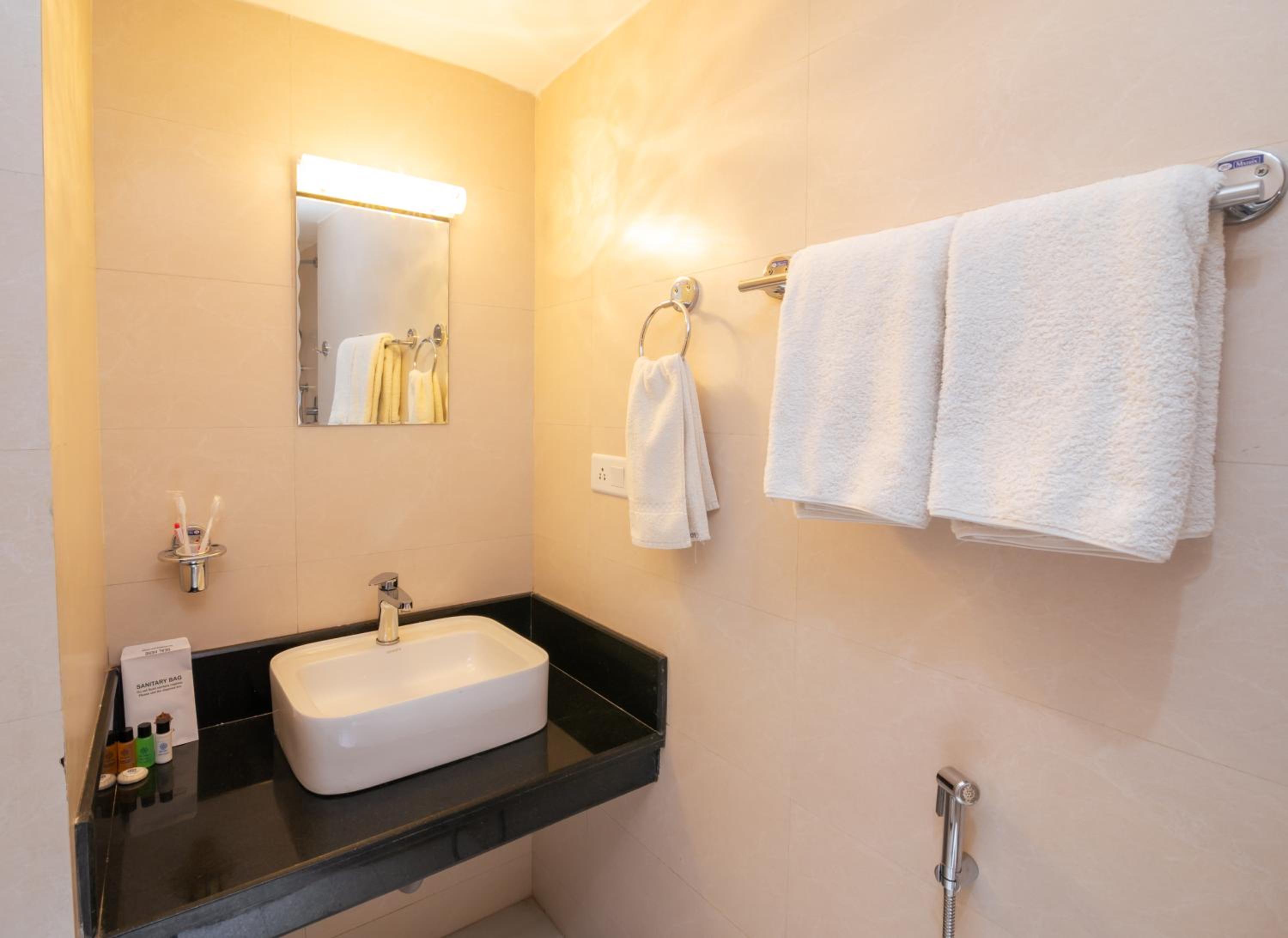 Deluxe Double Room - Photo 5