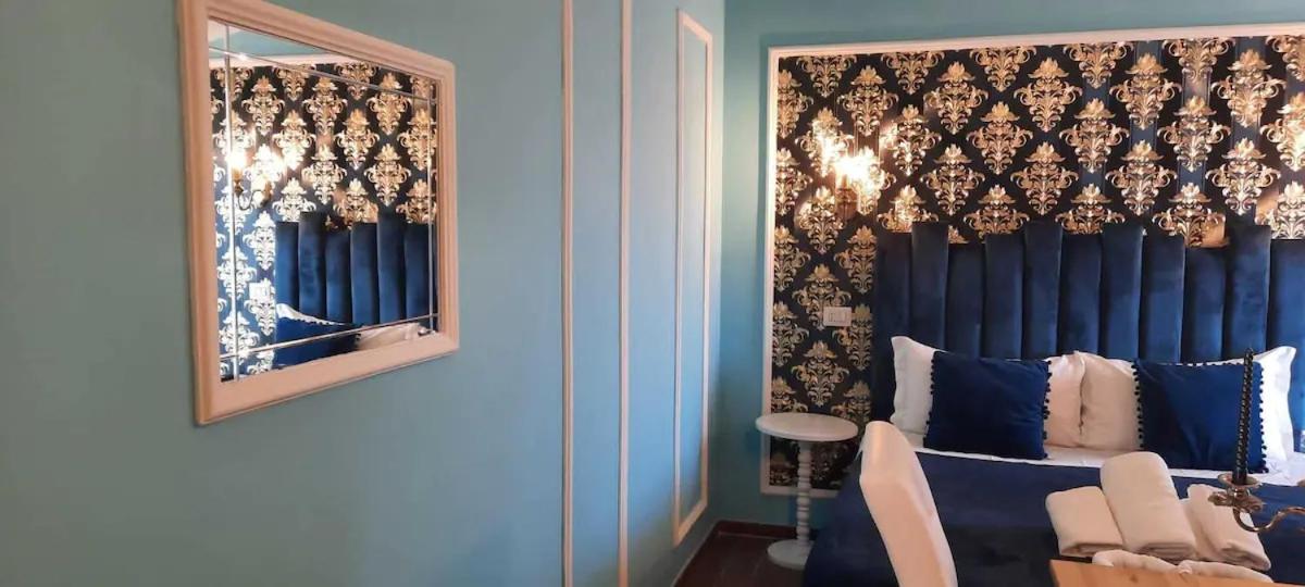 Deluxe Room - Photo 5