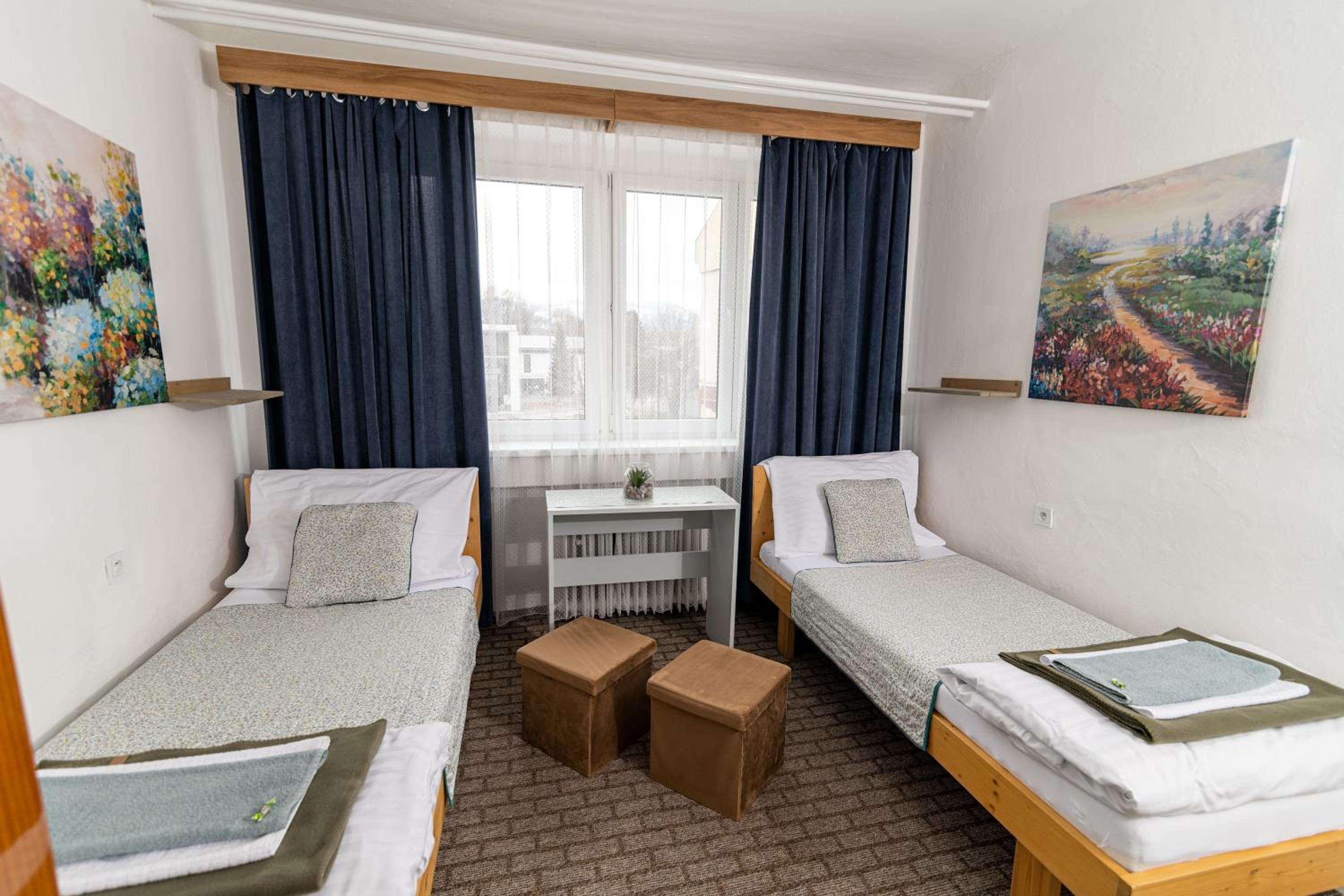 Double Room (1 Adult + 1 Child) - Photo 4