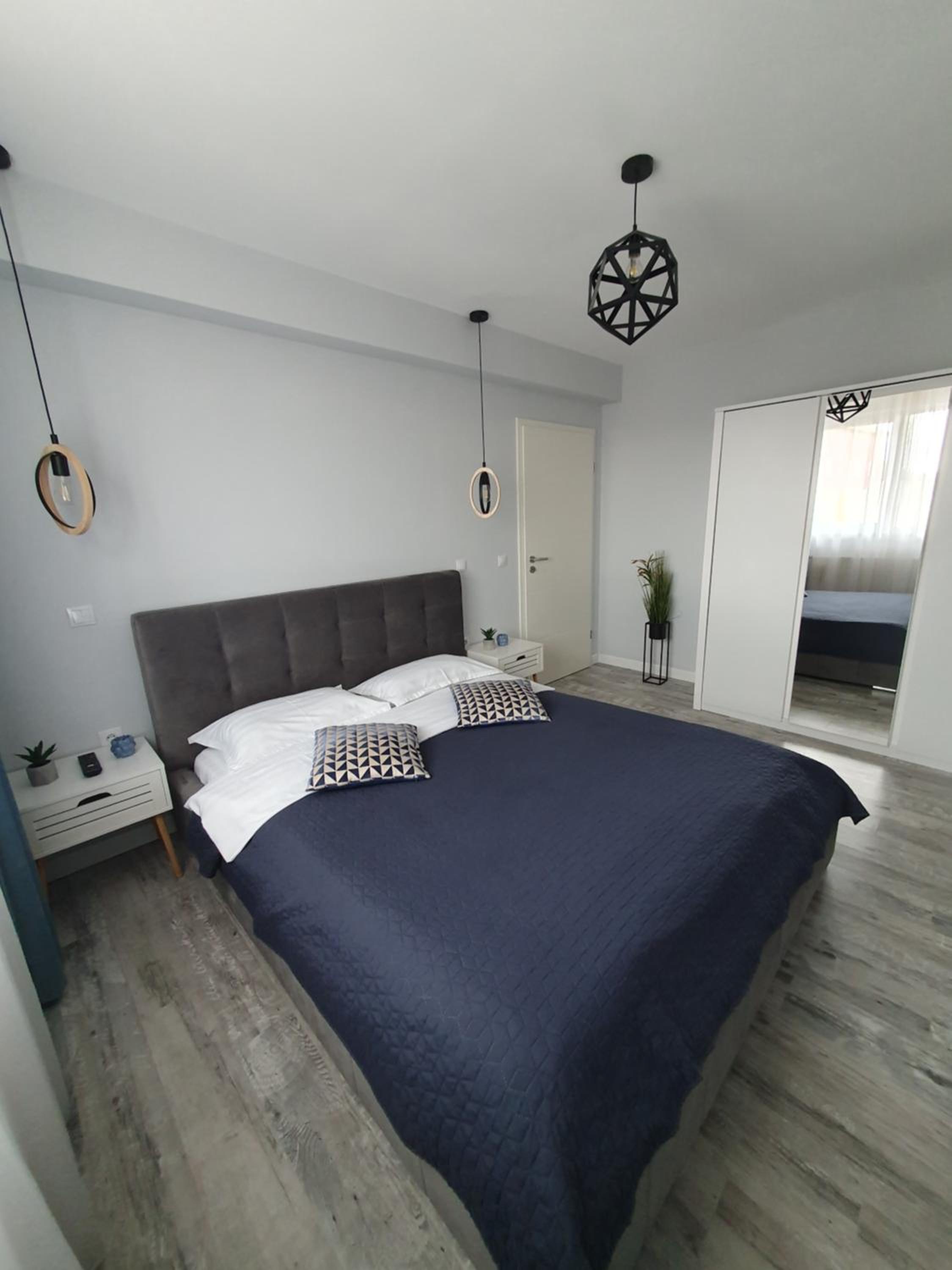Two-Bedroom Apartment - Photo 23