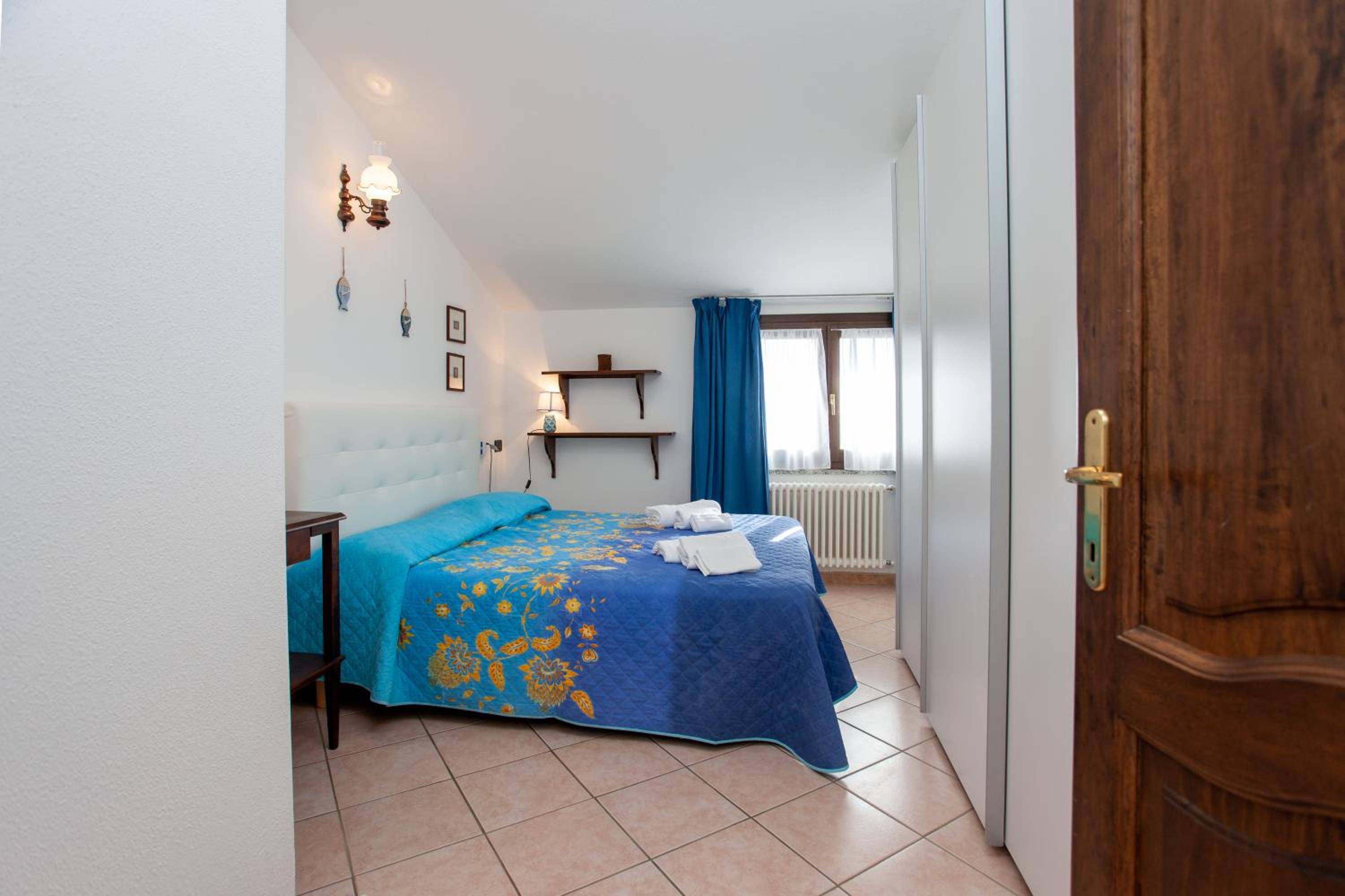 Three-Bedroom House photo 2