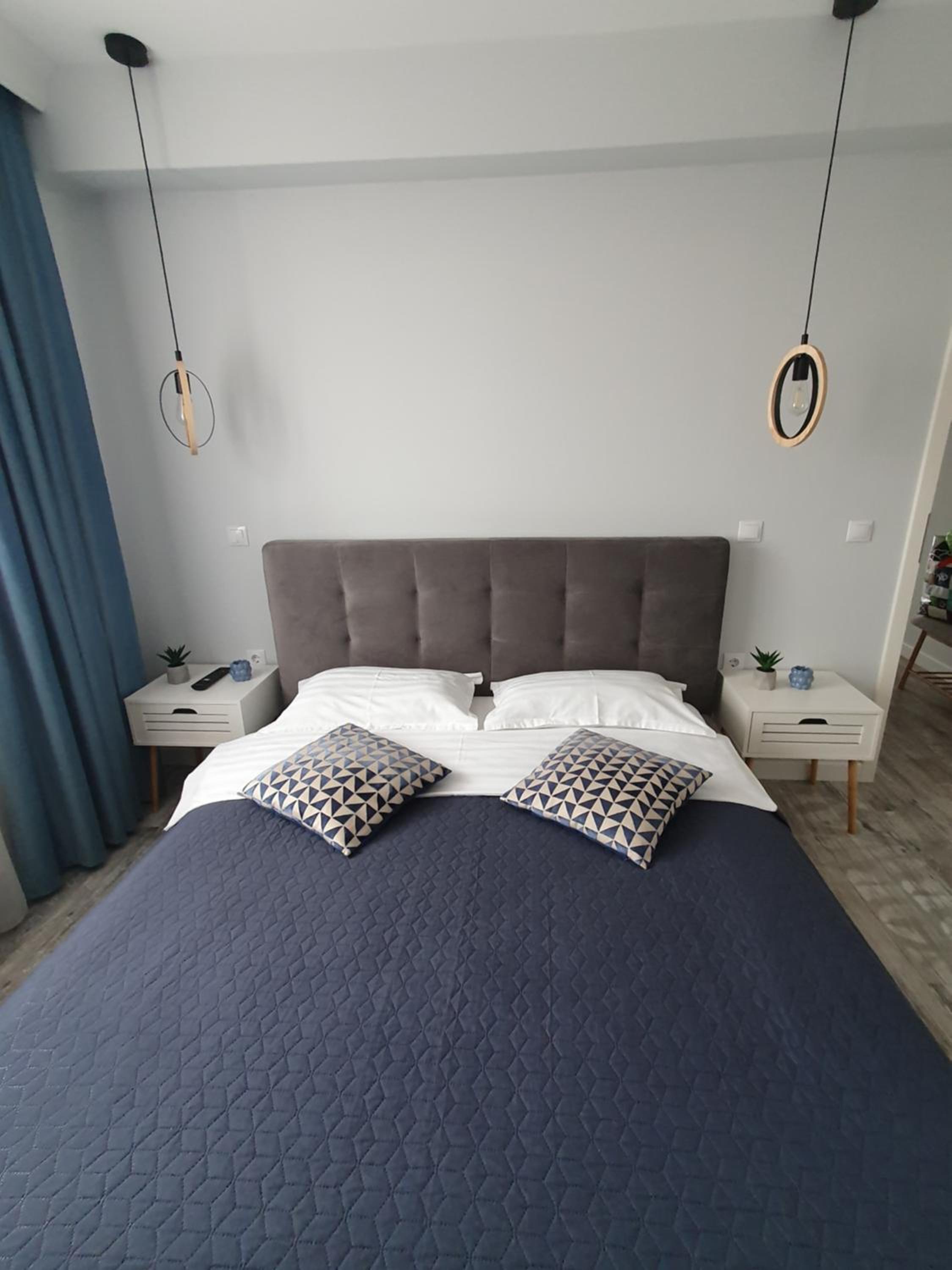 Two-Bedroom Apartment - Photo 24
