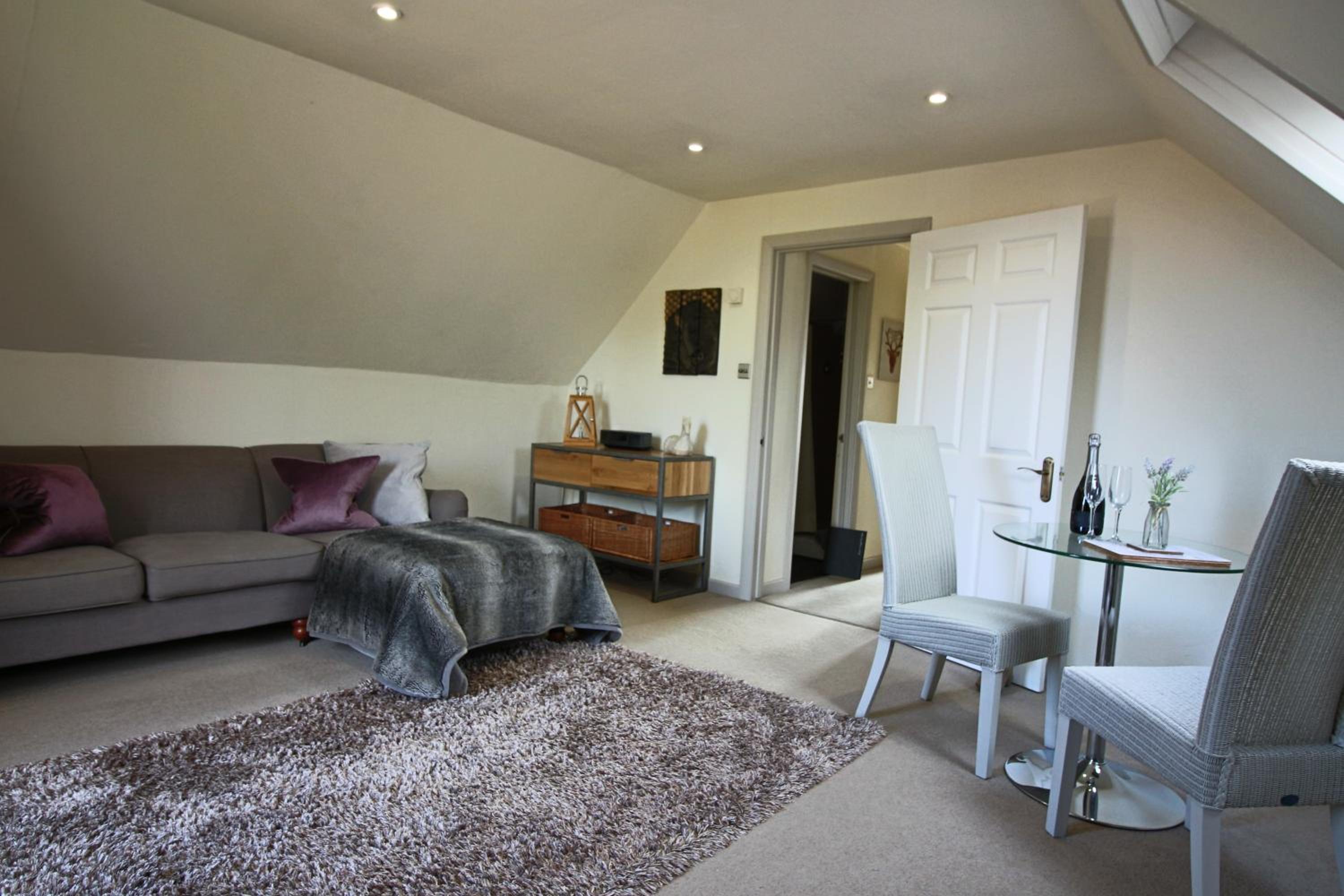 One-Bedroom House photo 1