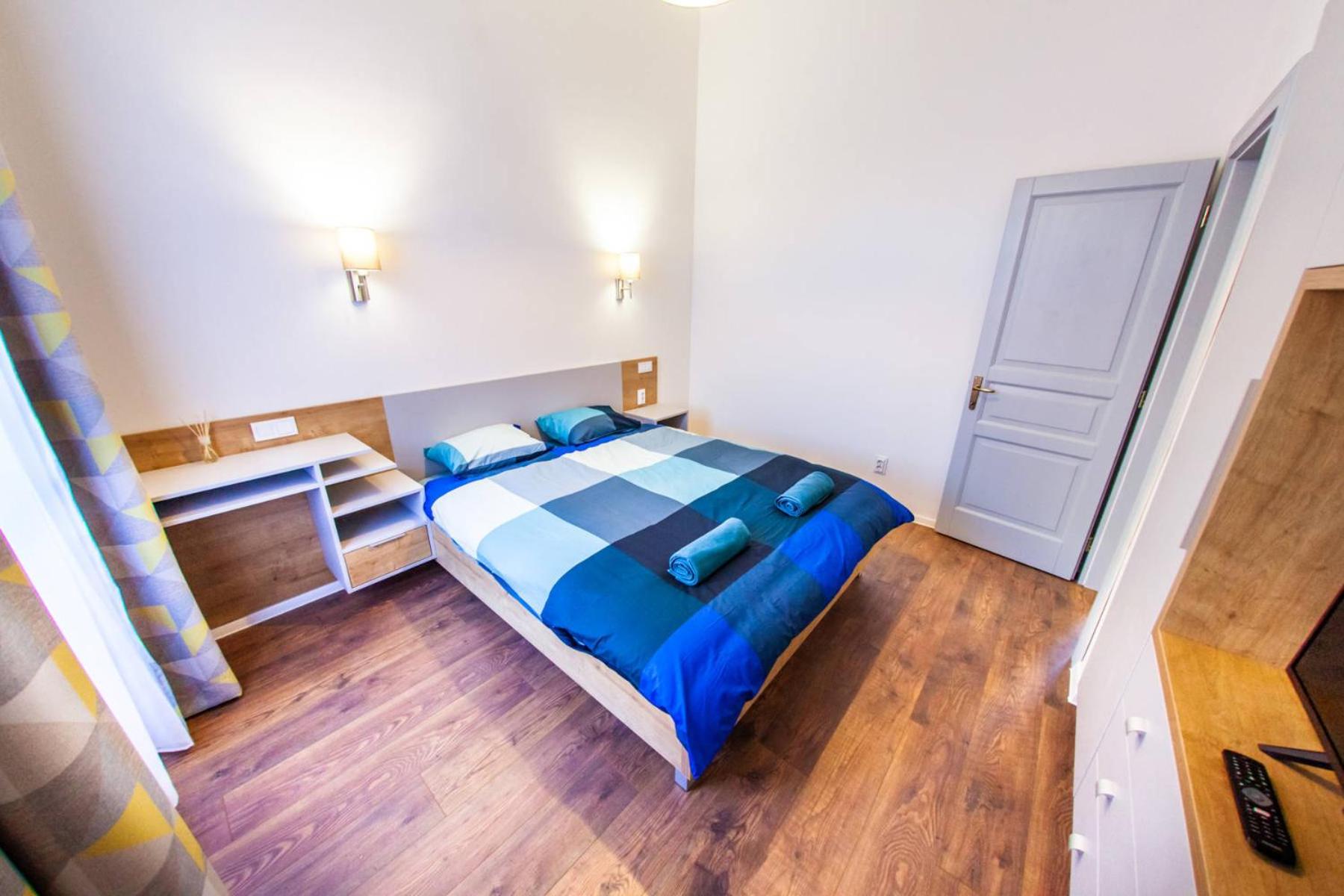 One-Bedroom Apartment - Photo 40
