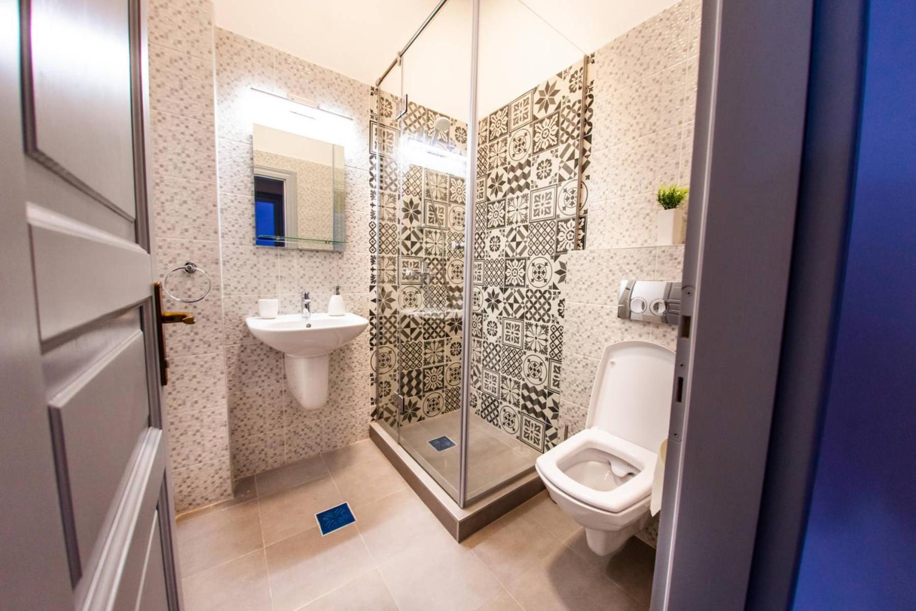 One-Bedroom Apartment - Photo 42