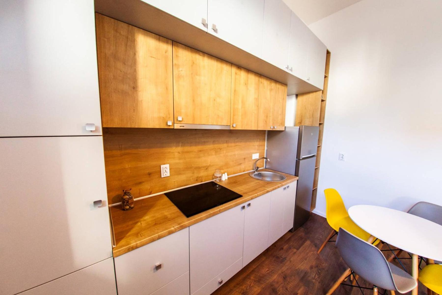 One-Bedroom Apartment - Photo 48