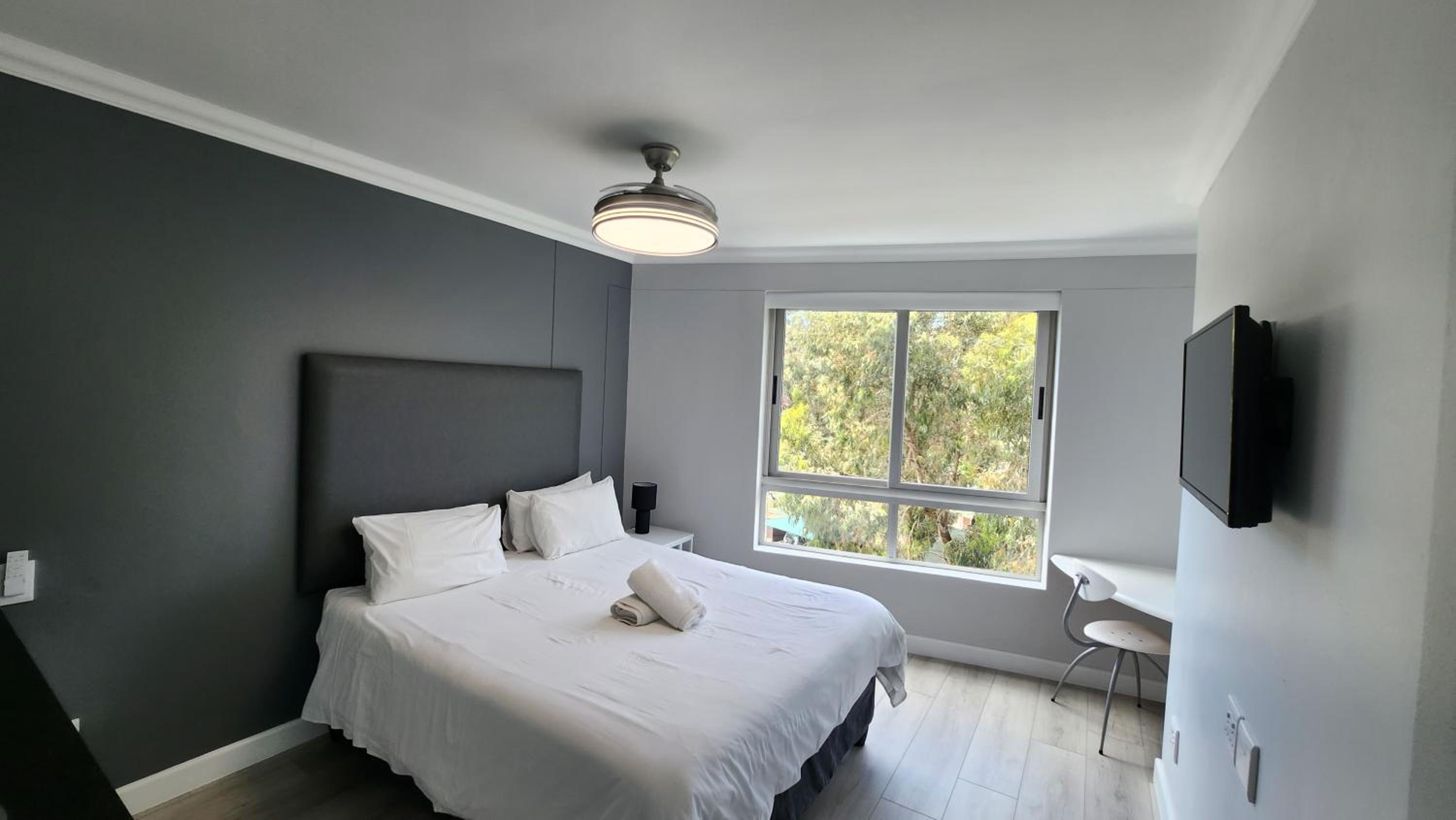 Standard Mountain Facing Room photo 1