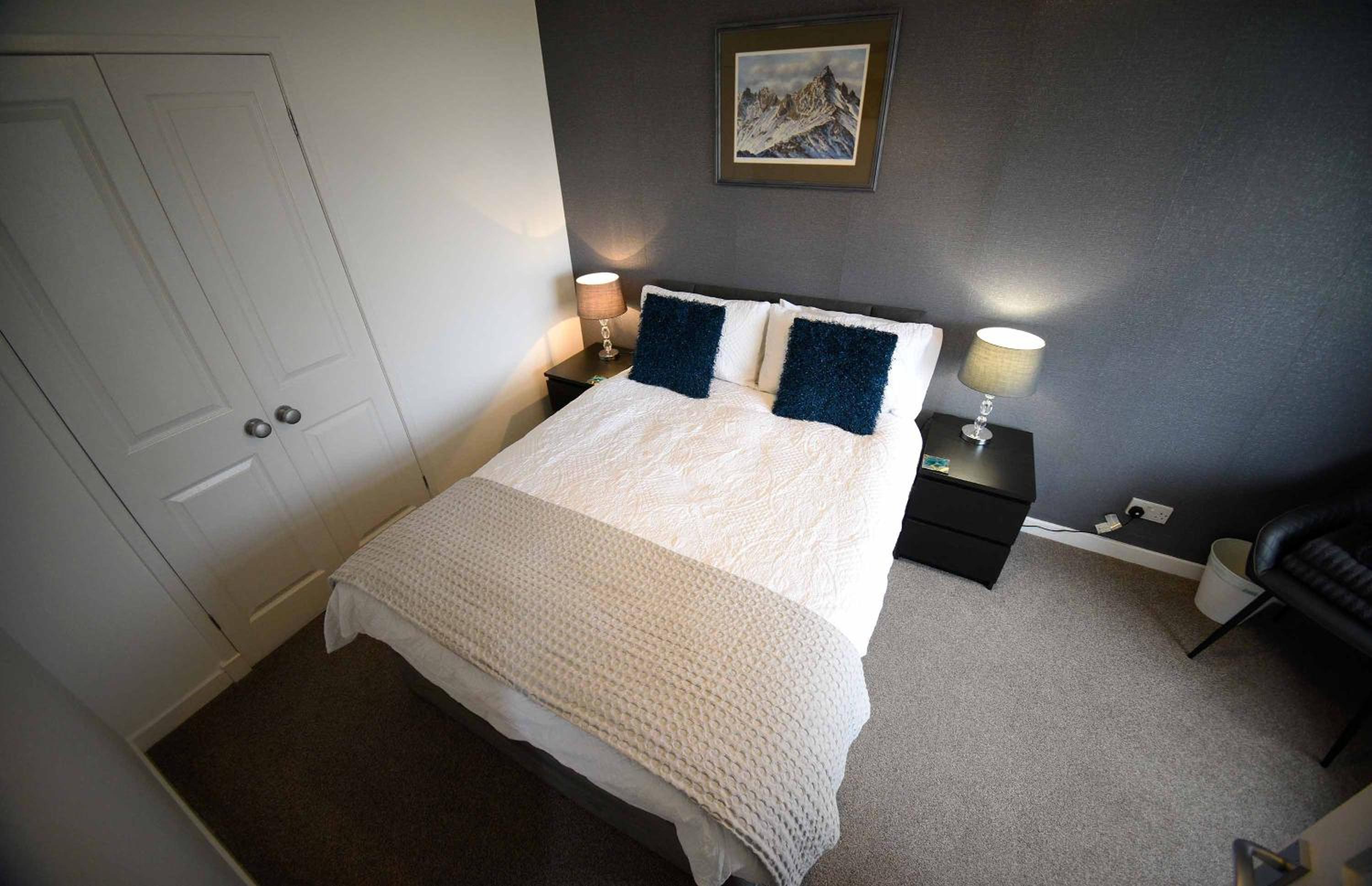 Three-Bedroom House photo 1
