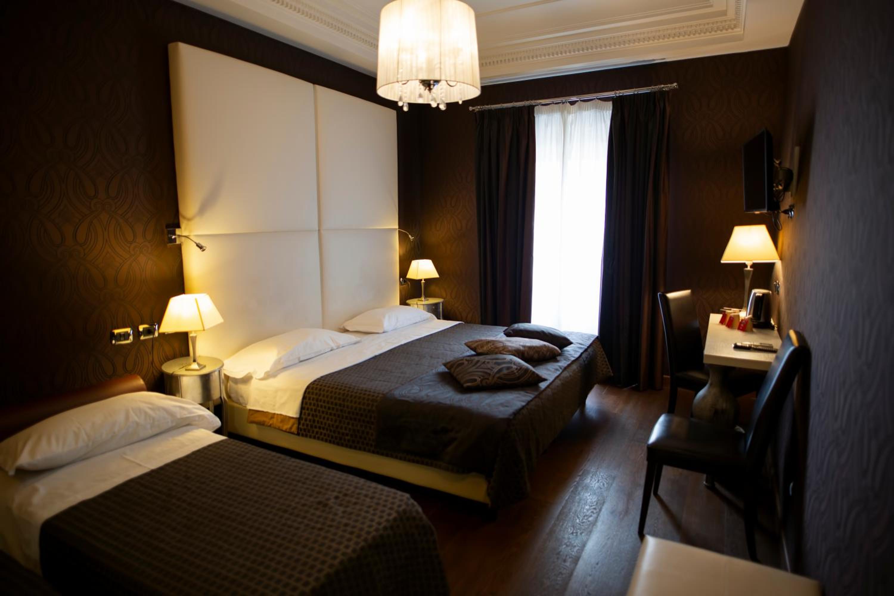 Deluxe Family Room