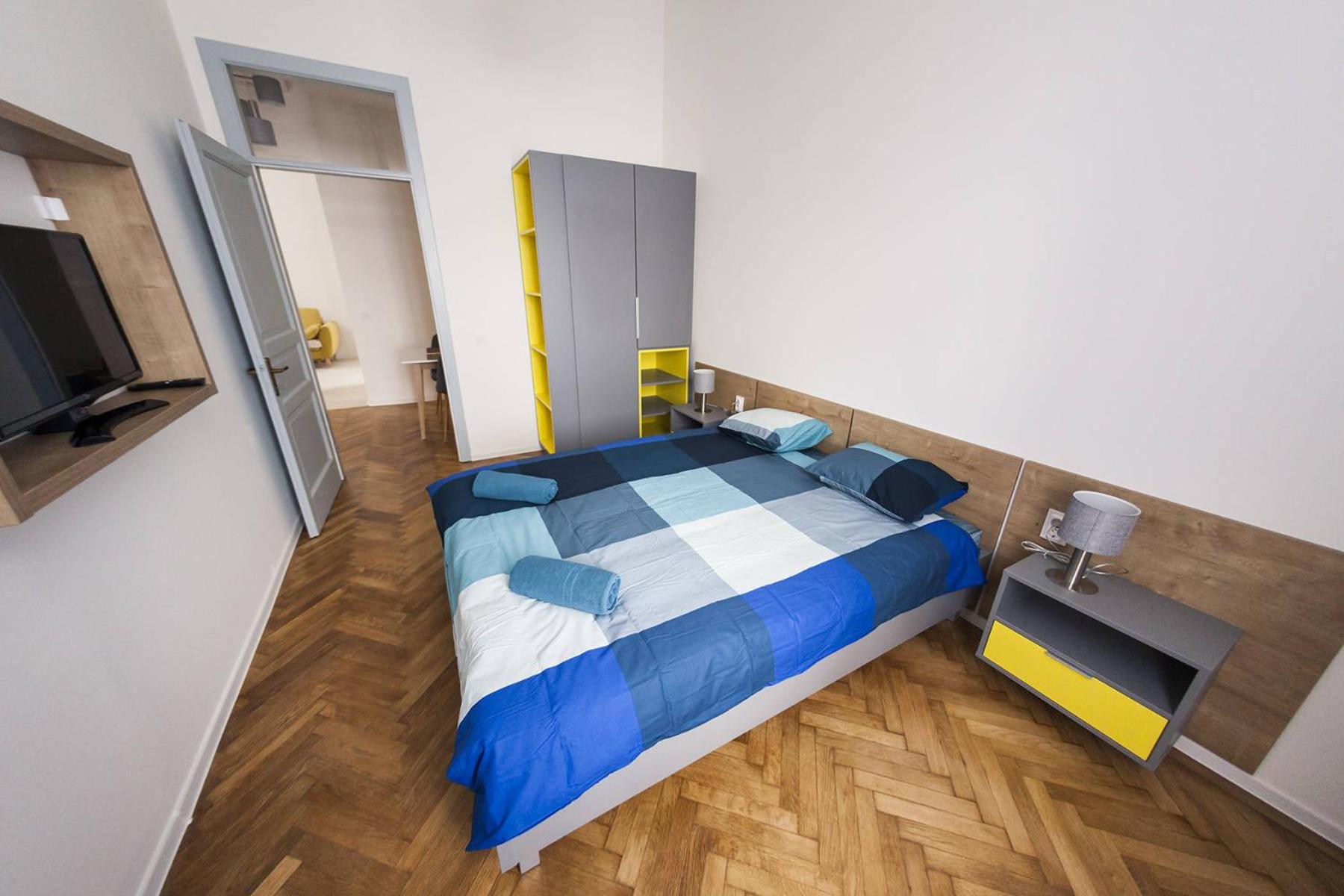 One-Bedroom Apartment - Photo 68