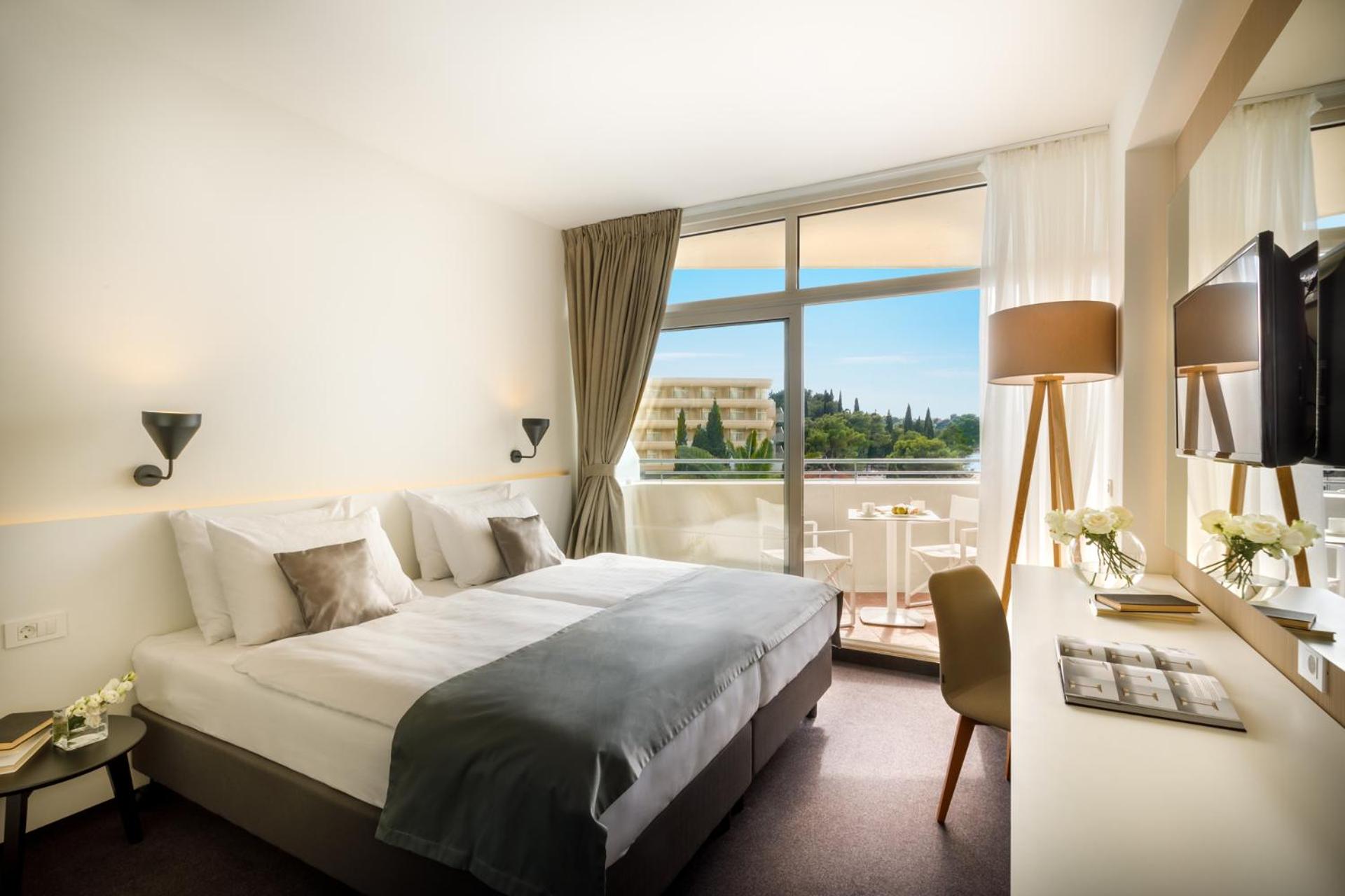 Relax in style in our cozy hotel room!