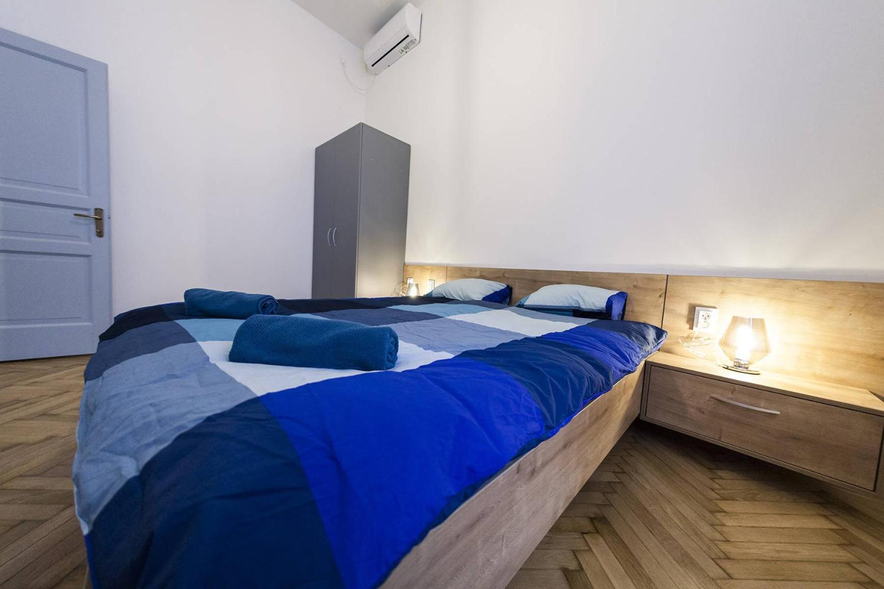 One-Bedroom Apartment - Photo 84