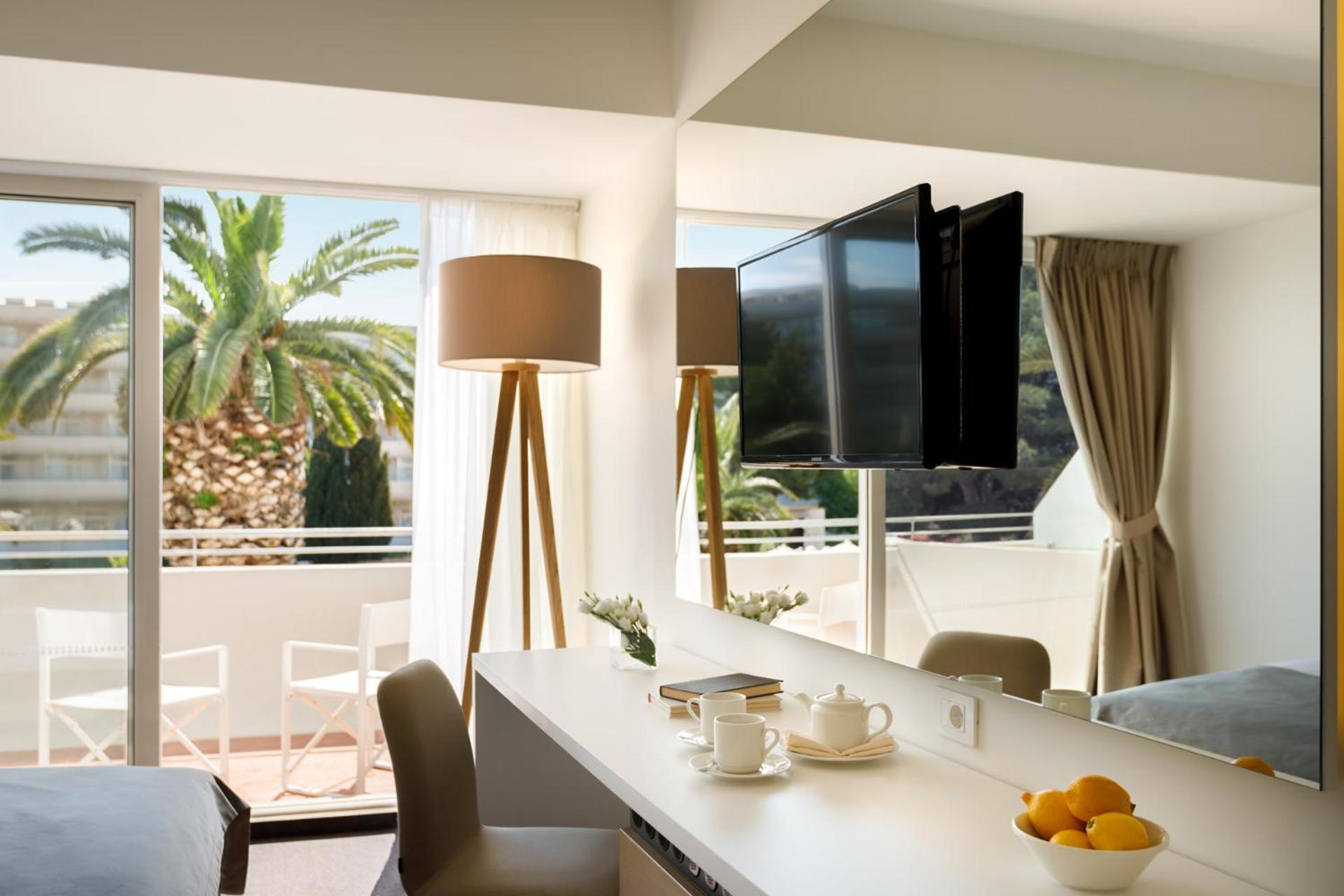 Relax in style with stunning views and modern comforts.