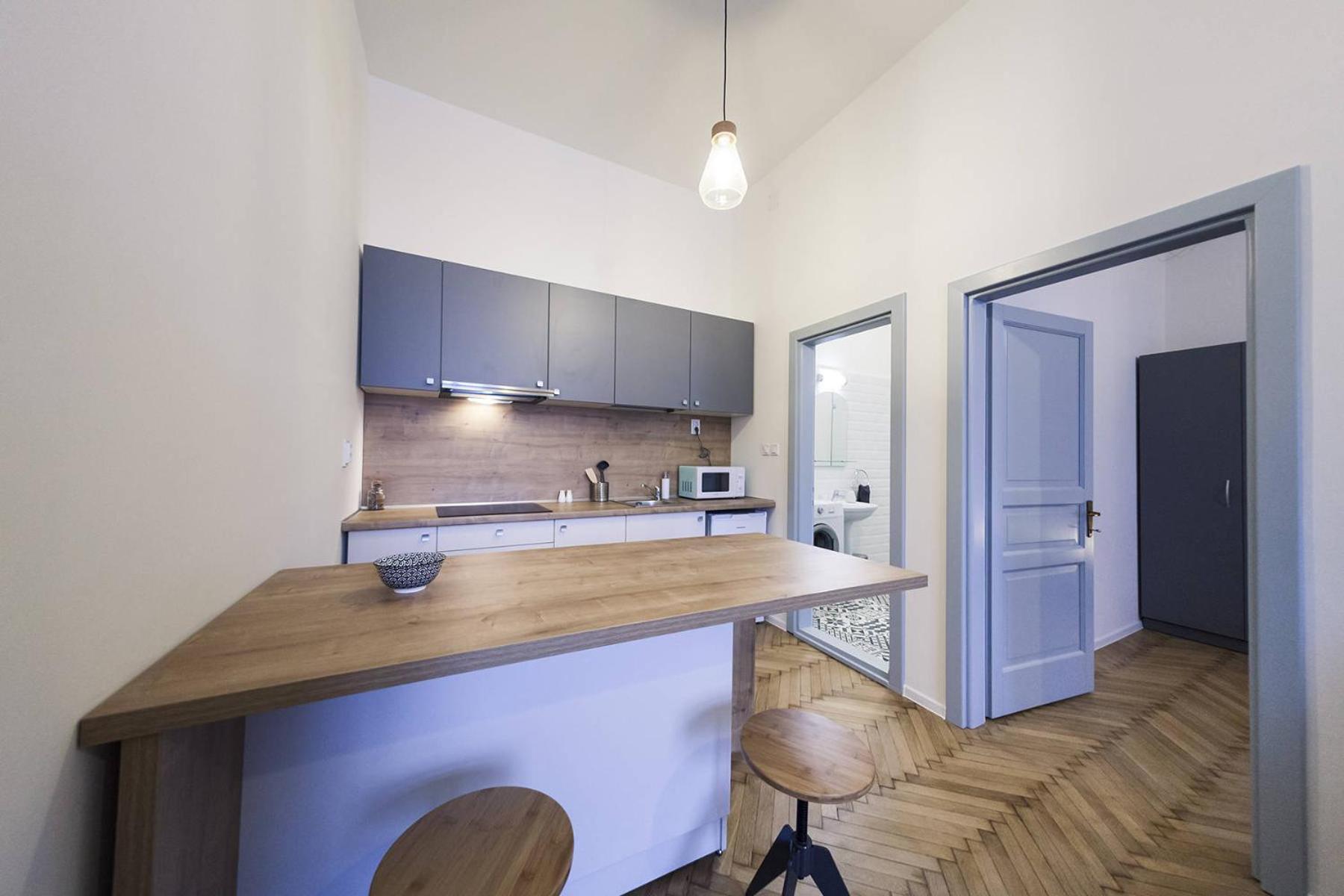 One-Bedroom Apartment - Photo 103