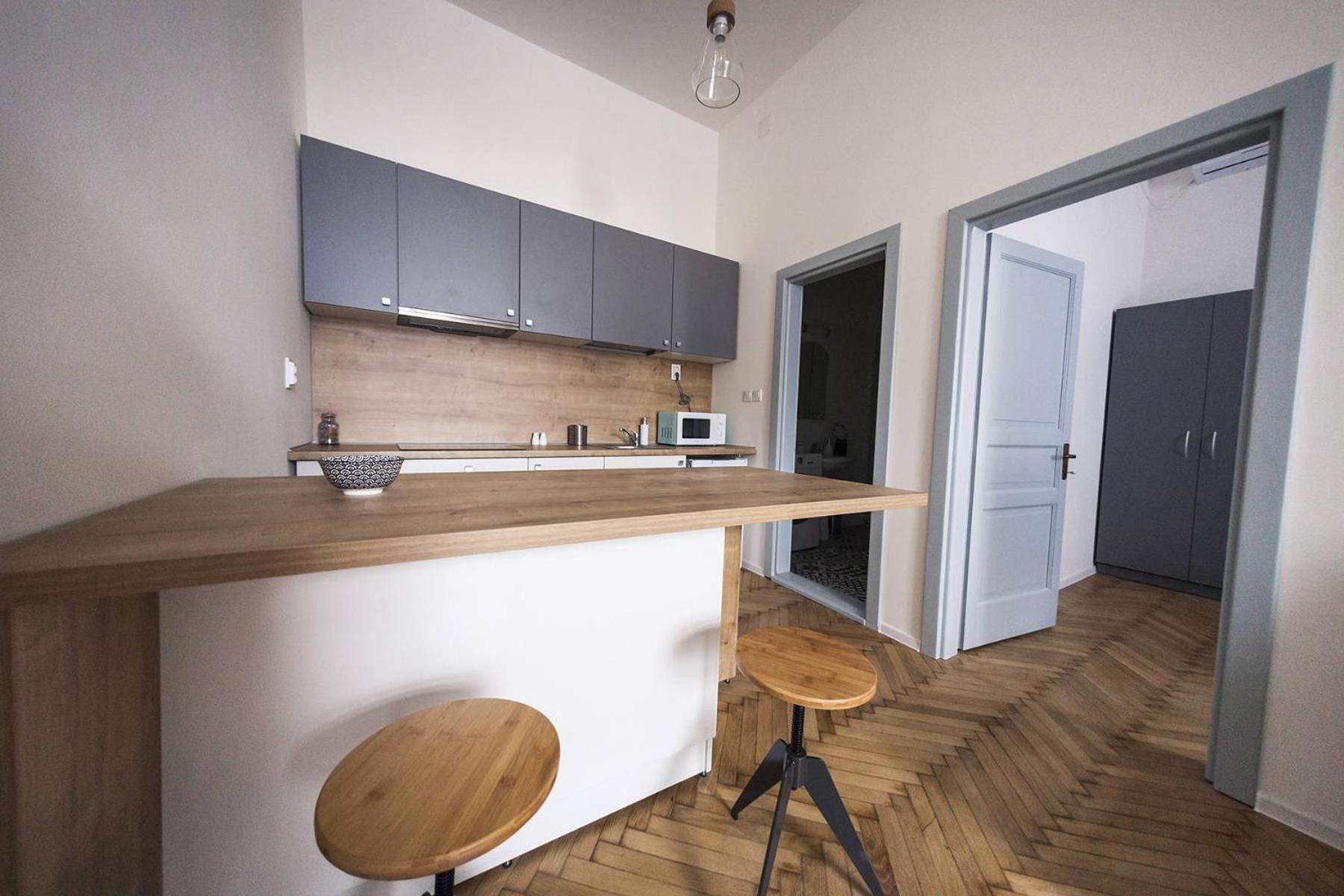 One-Bedroom Apartment - Photo 107