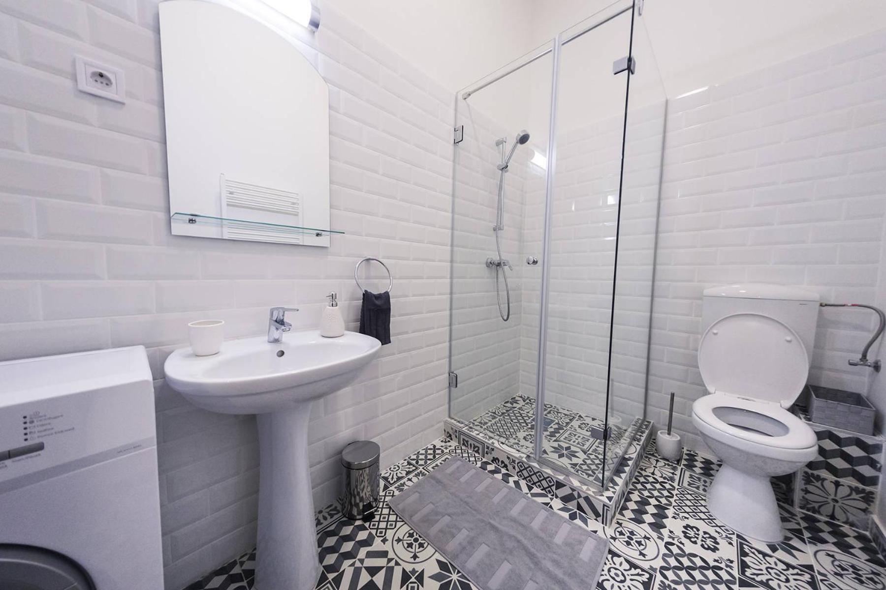 One-Bedroom Apartment - Photo 110
