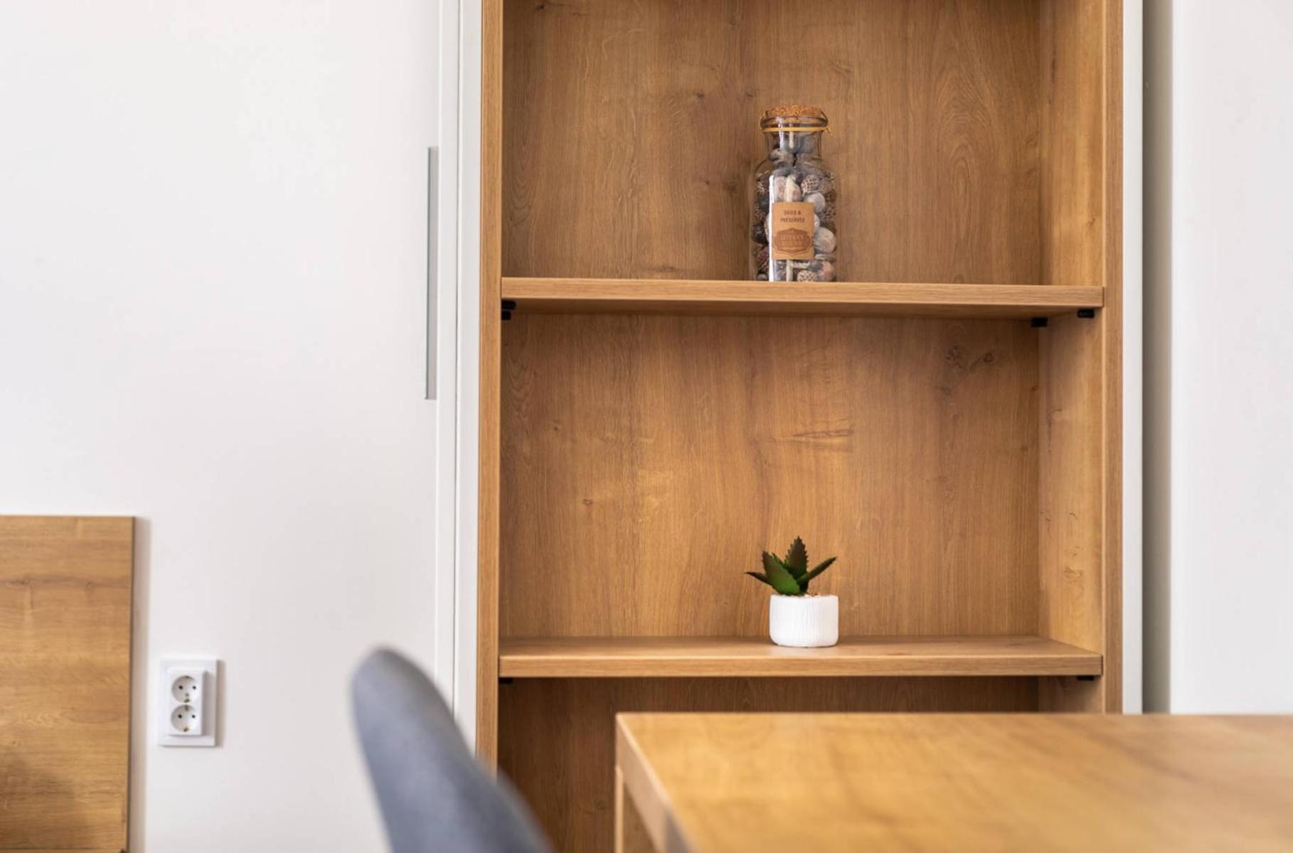 One-Bedroom Apartment - Photo 125