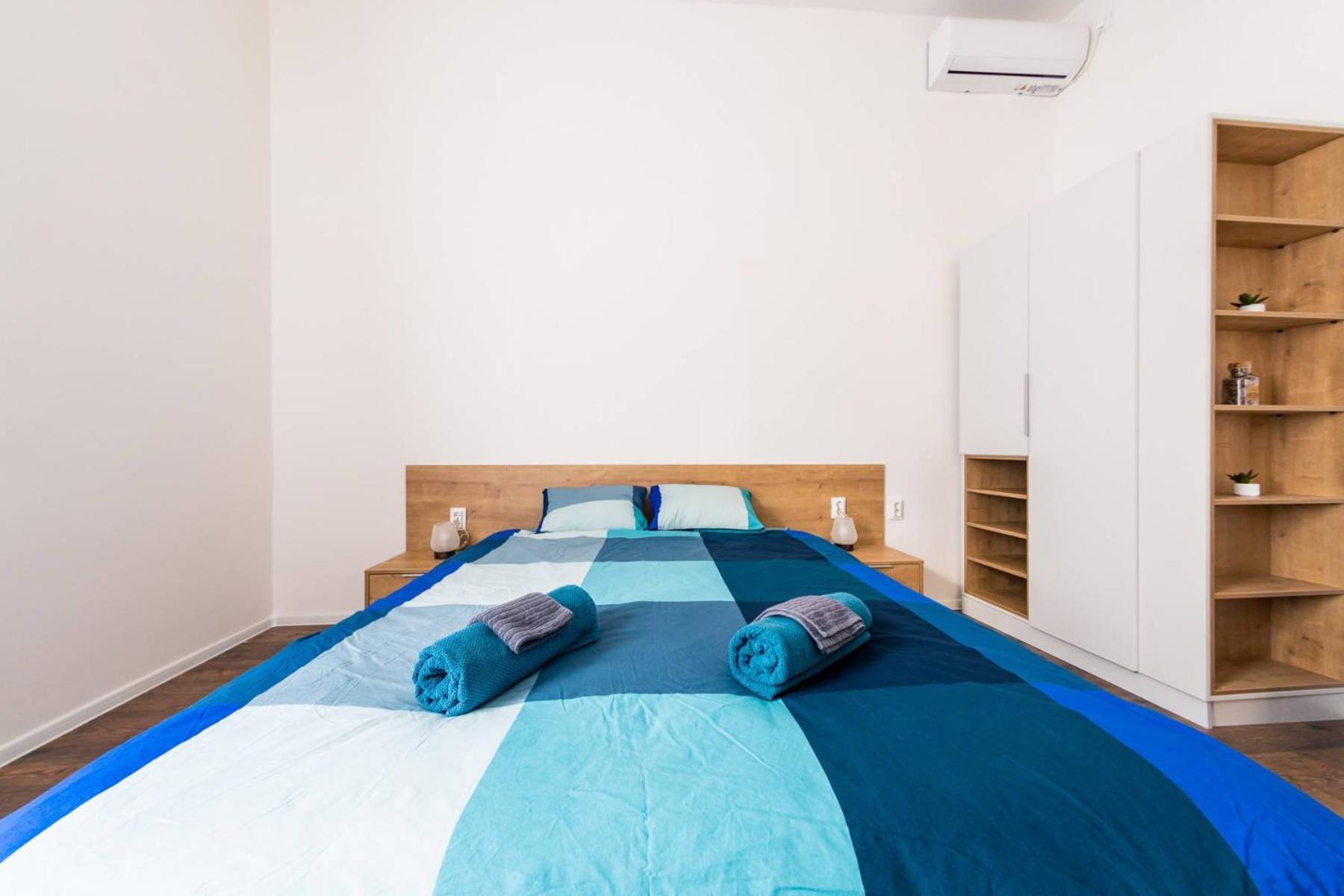 One-Bedroom Apartment - Photo 135