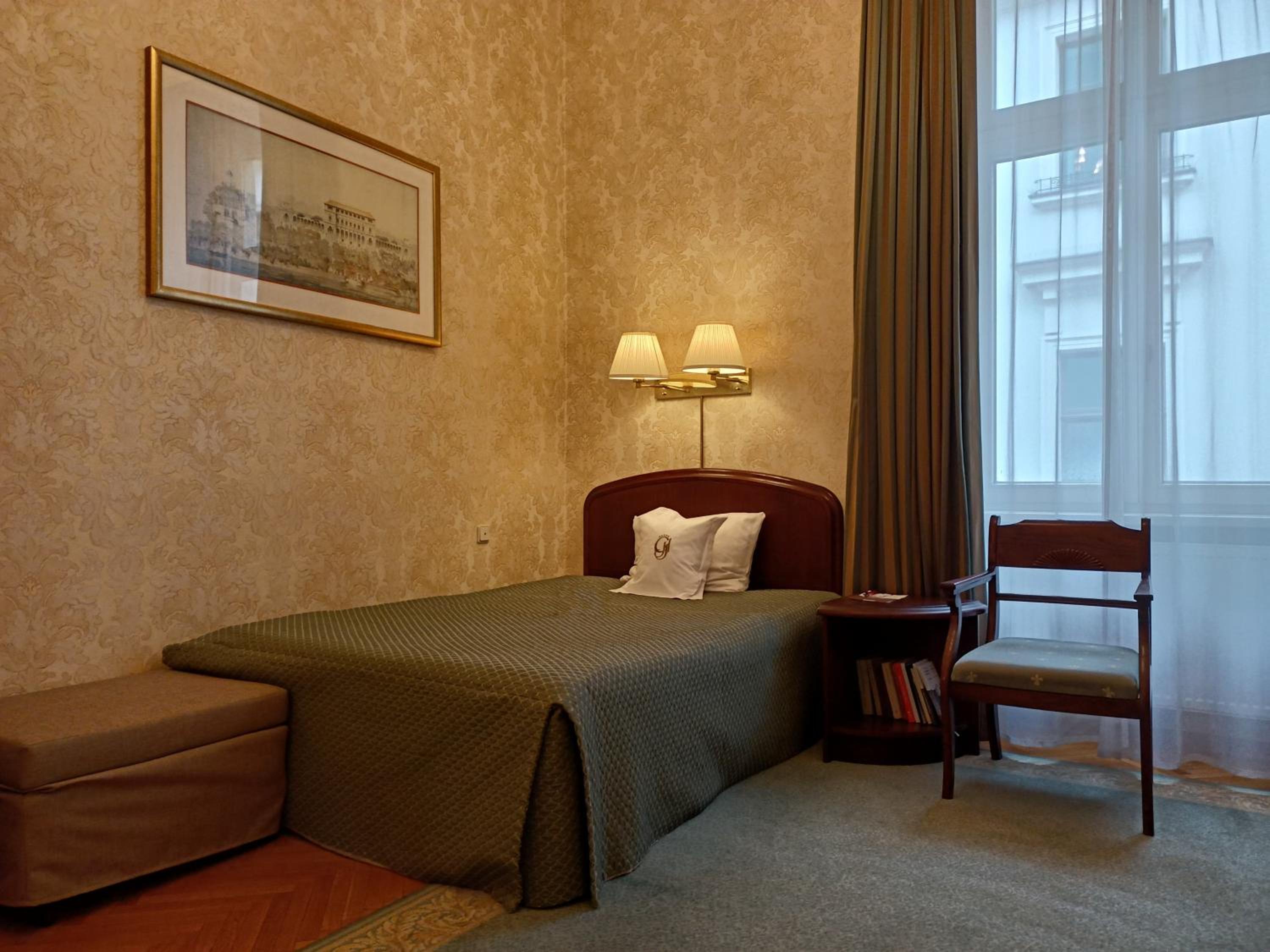 Business Single Room