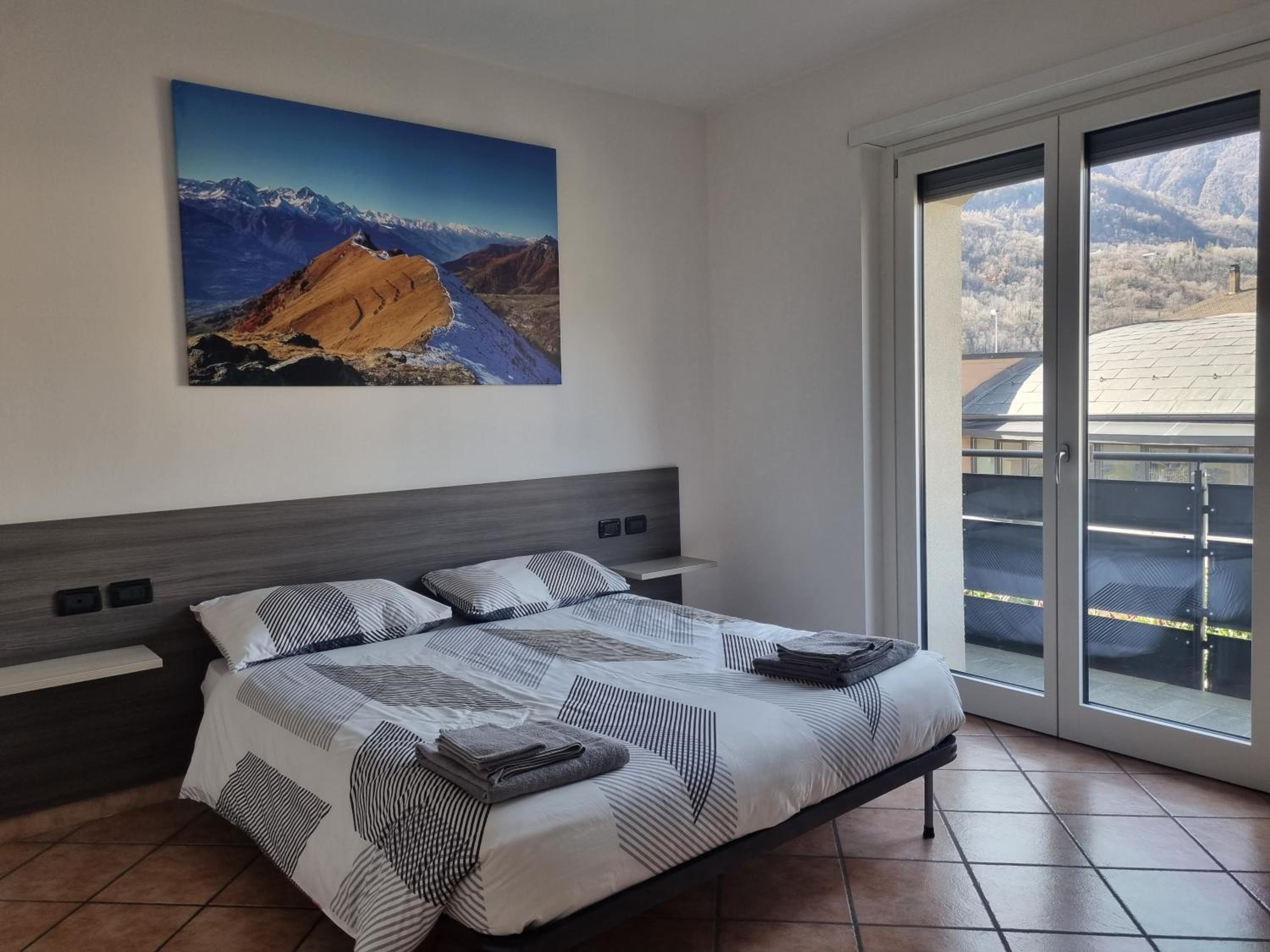 Two-Bedroom Apartment - Photo 36