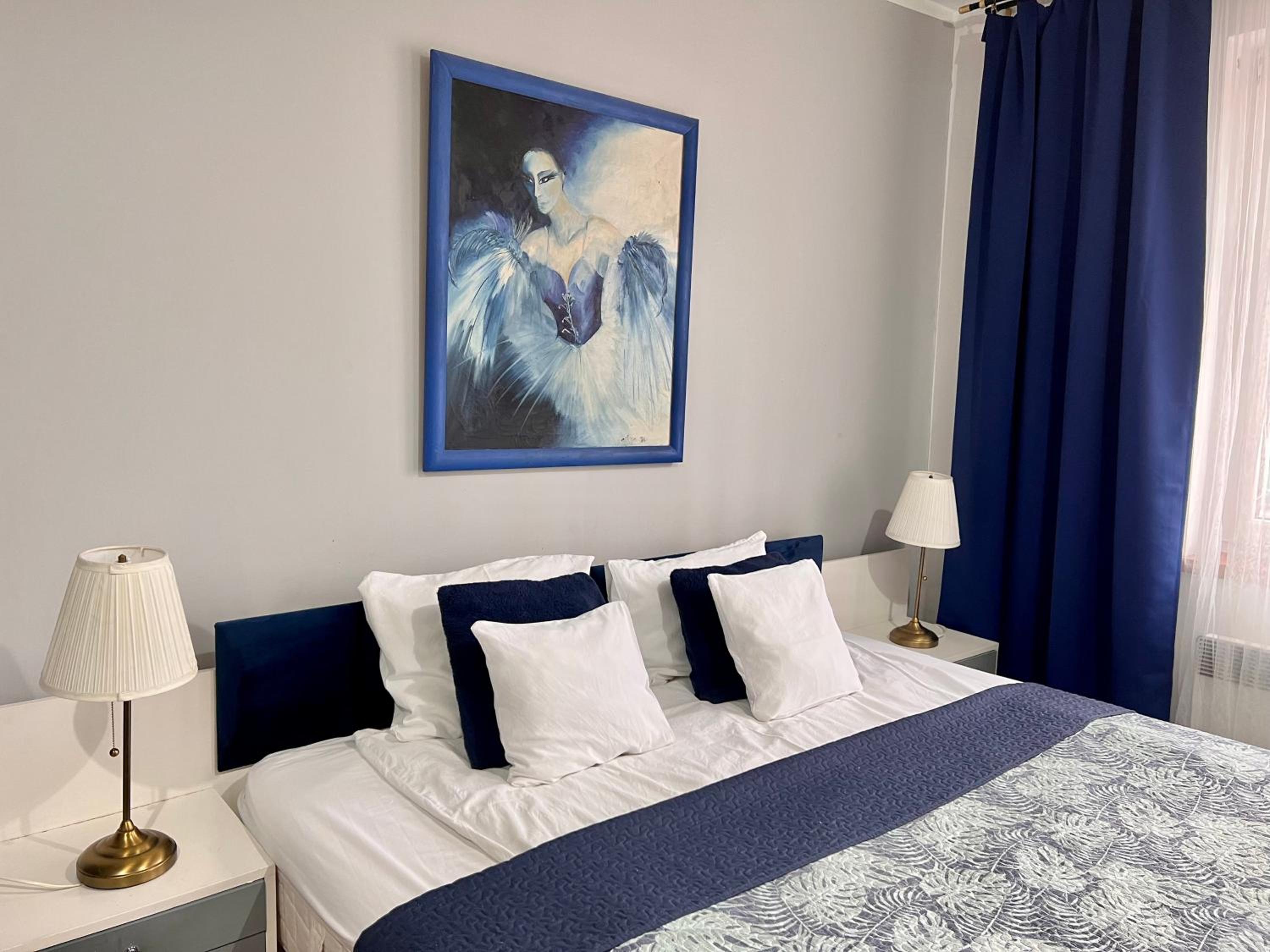 One-Bedroom Apartment - Photo 6